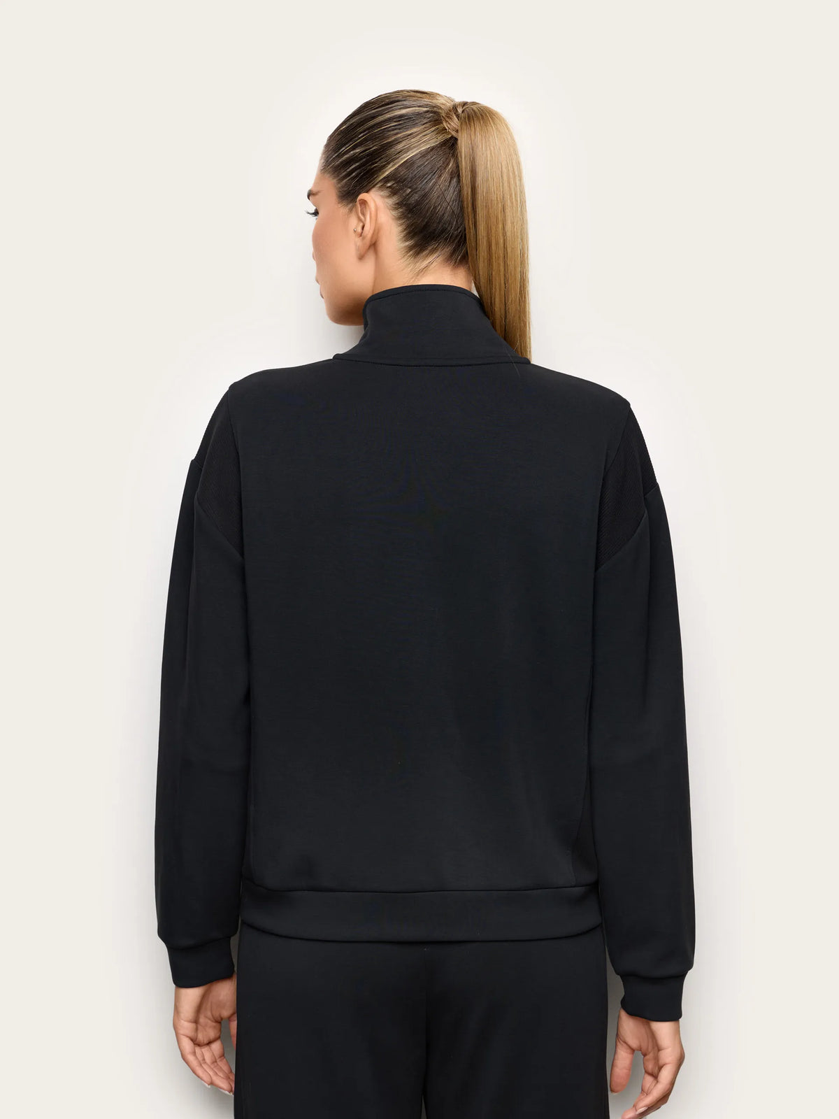 Yamamay BLACK Women Sweatshirt - Easy Living SKU: AMAD193018_072 Image 04