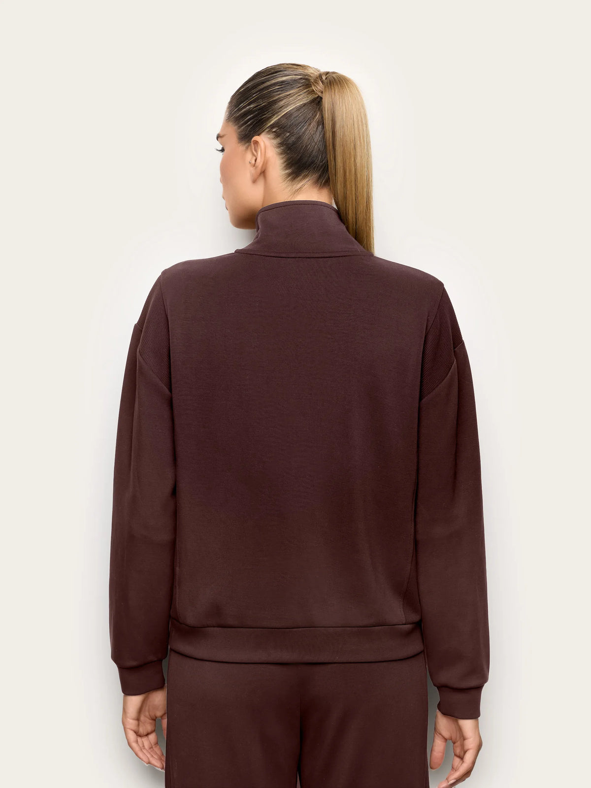 Yamamay BLACK Women Sweatshirt - Easy Living SKU: AMAD193018_770 Image 04