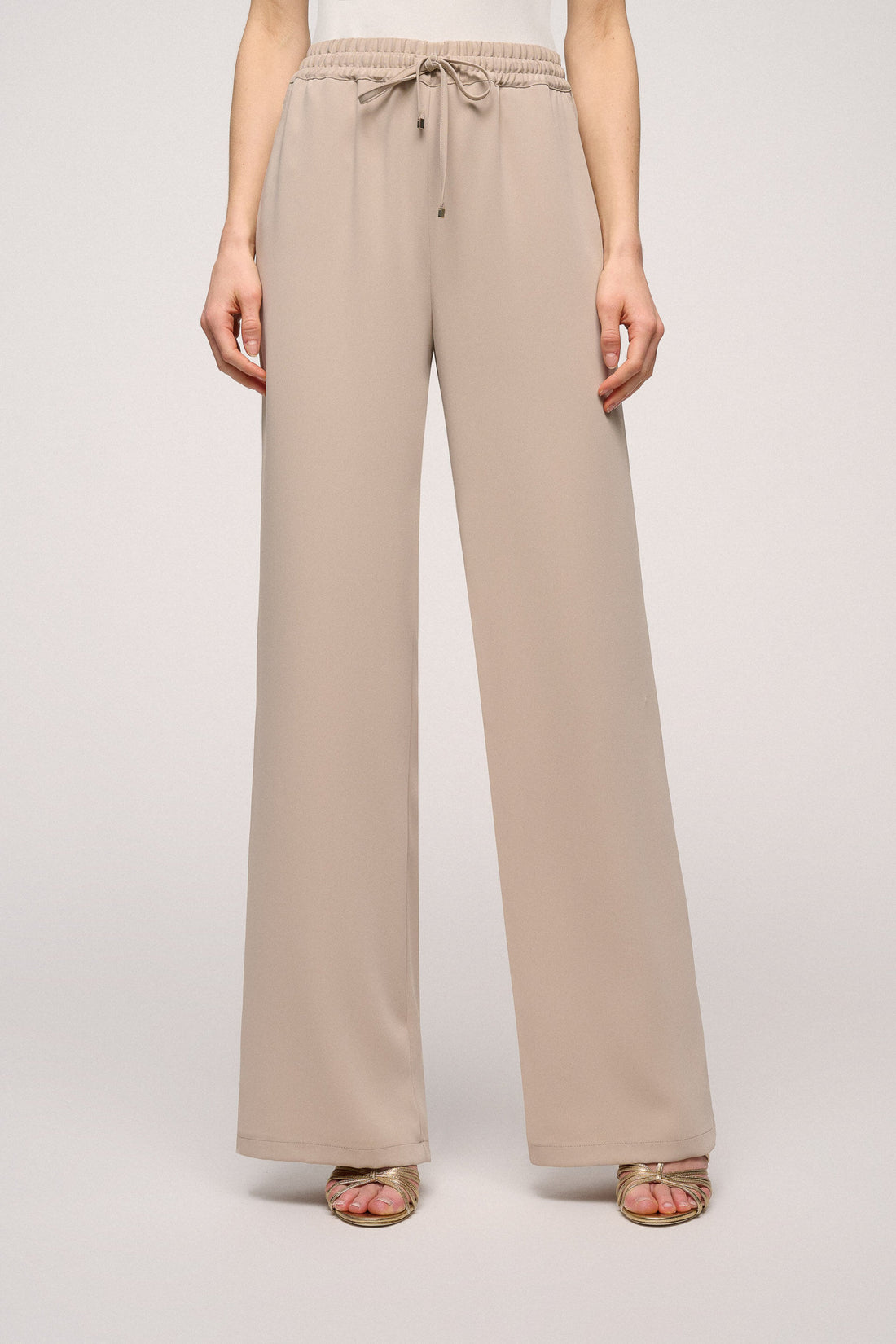 Wide Leg Slip On Trousers With Drawstring_Angelica C_1137_01