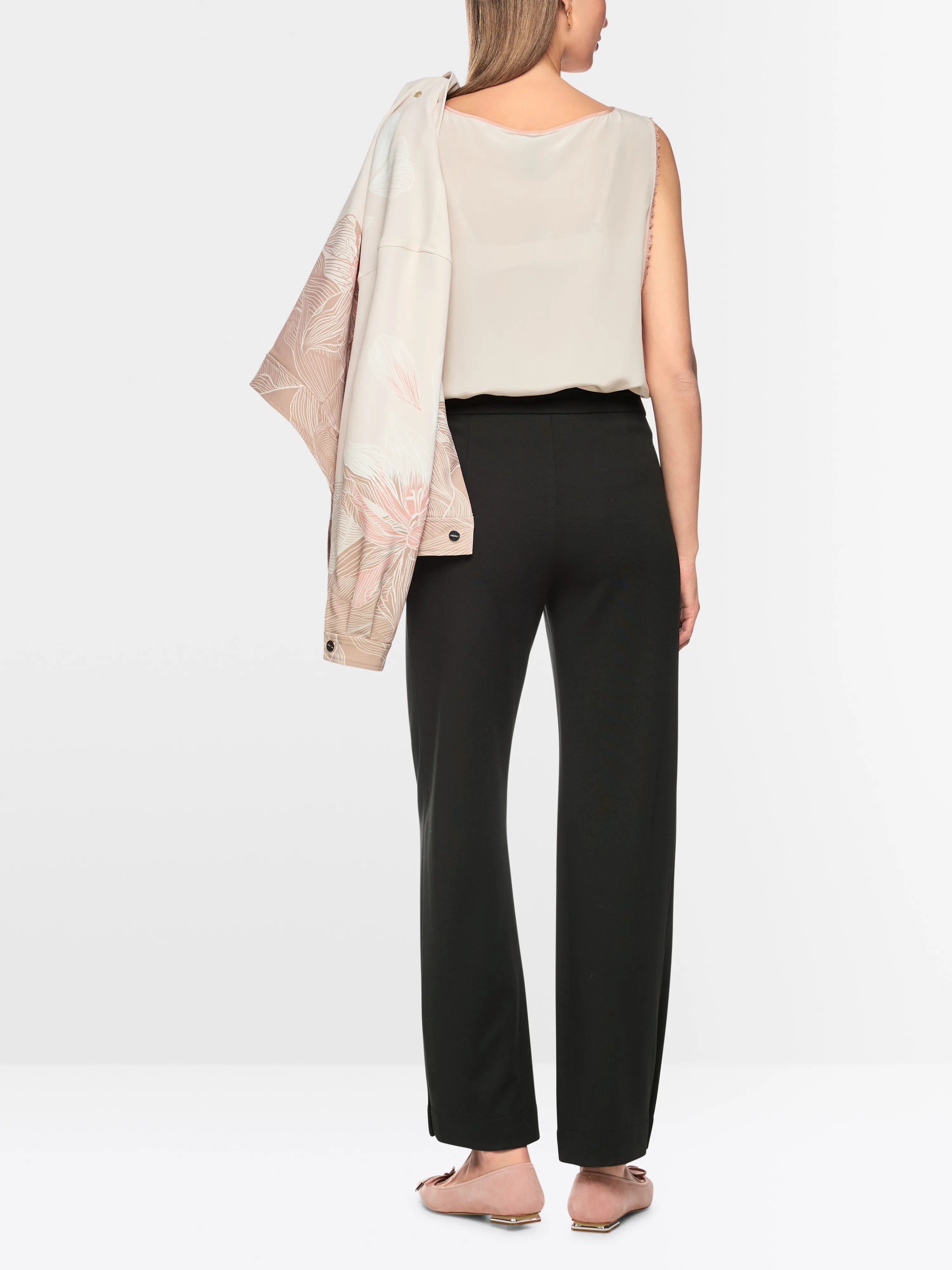Marc Cain_Black_RENTON Relaxed Fit Pants with Hem Detail_AP 81.43 J08_900_02