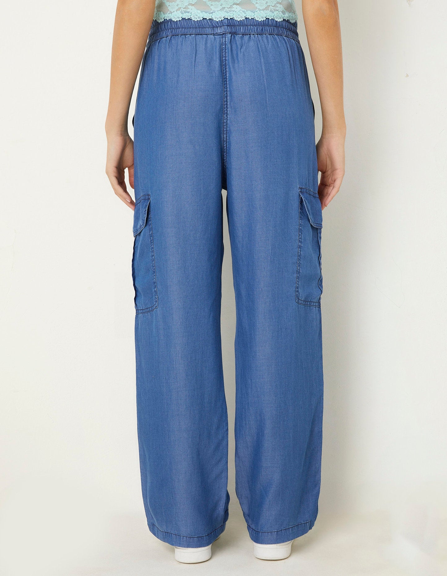 Yamamay_Denim Long Cargo Trousers_APMD181004_038_04