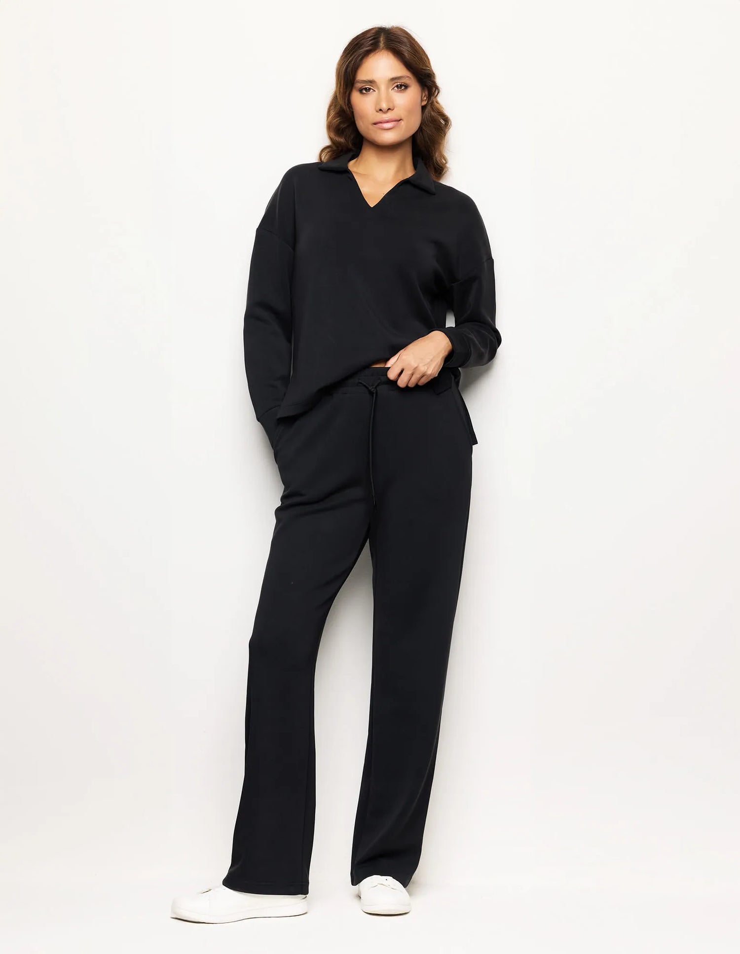 Yamamay_Black_Wide-Leg Trousers with Tencelª Modal Ð Easy Living_APMD183005_072_01