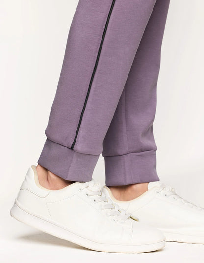 Yamamay_Dark Mauve_Long Trousers with Tencelª Modal Ð Easy Living_APMD183006_063_05