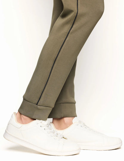 Yamamay_Olive Green_Long Trousers with Tencelª Modal Ð Easy Living_APMD183006_117_05