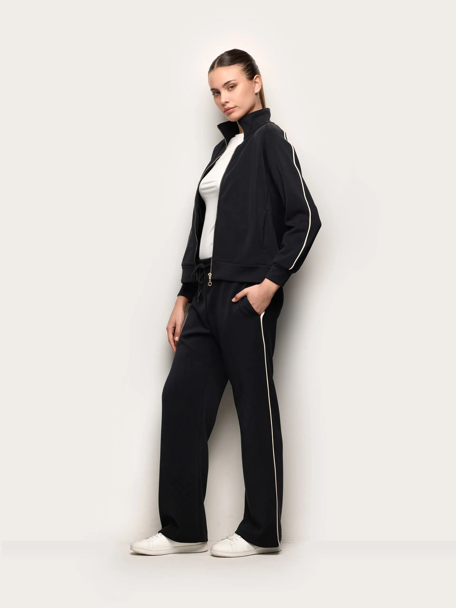 Yamamay_Black_Full-Long Trousers - Easy Living_APMD191001_072_01