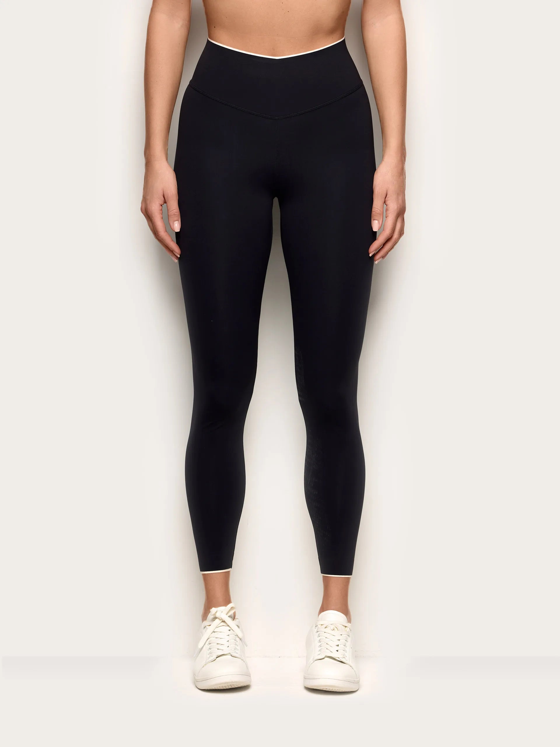 Yamamay_Black_Interlock Microfiber Leggings - Fitness_APMD191002_072_02