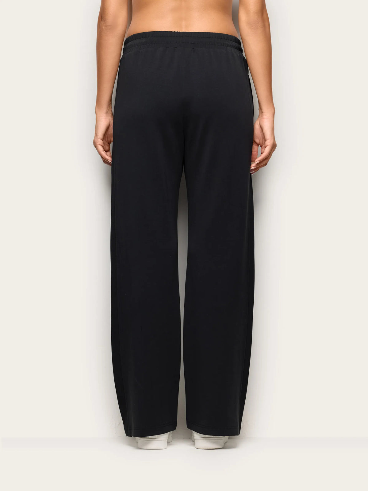 Yamamay BLACK Women Full-Long Trousers - Easy Living SKU: APMD193005_072 Image 04