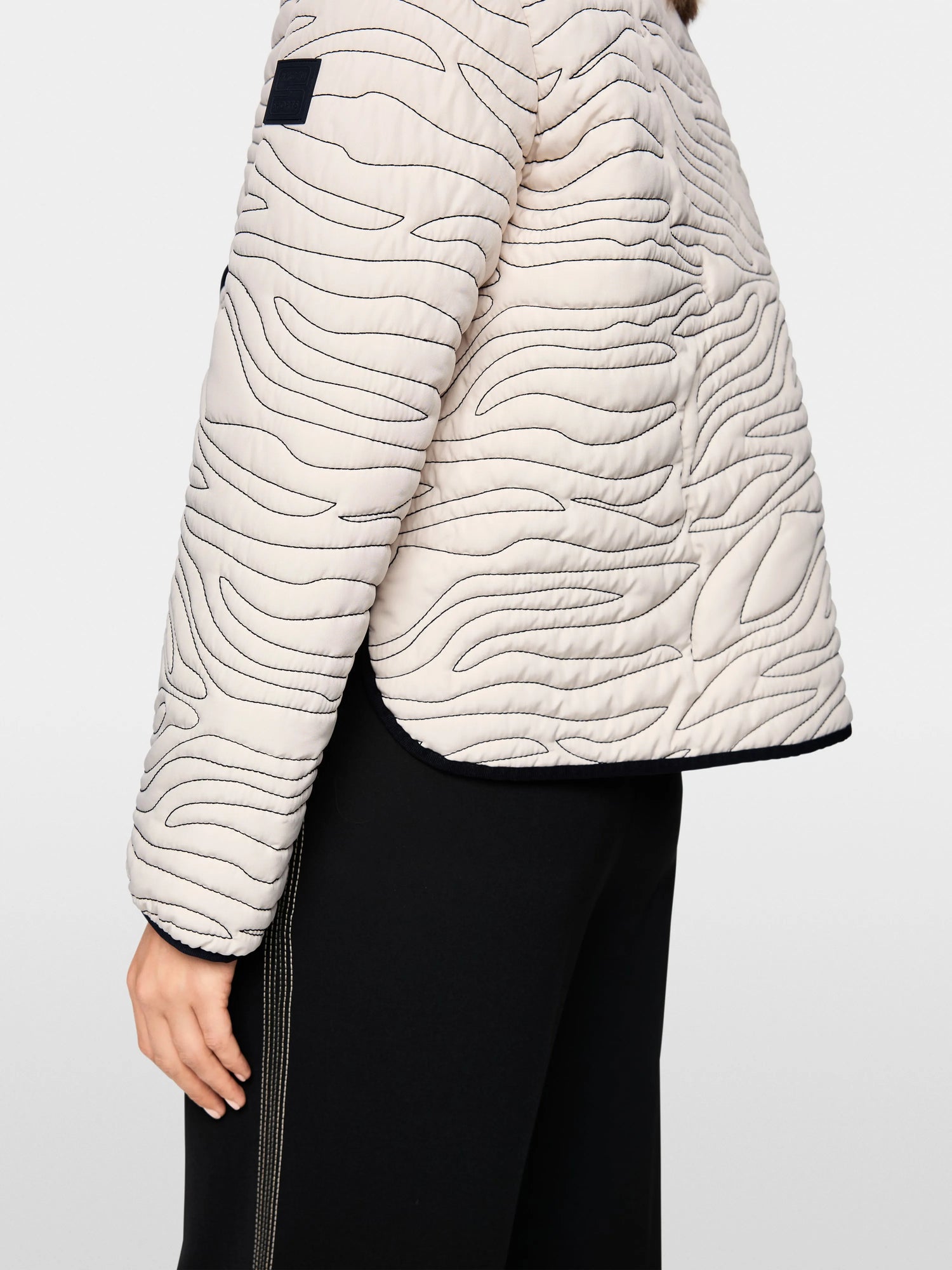 Marc Cain_Magnolia_Short Quilted Jacket with Knit Detail_AS 12.03 W18_153_04