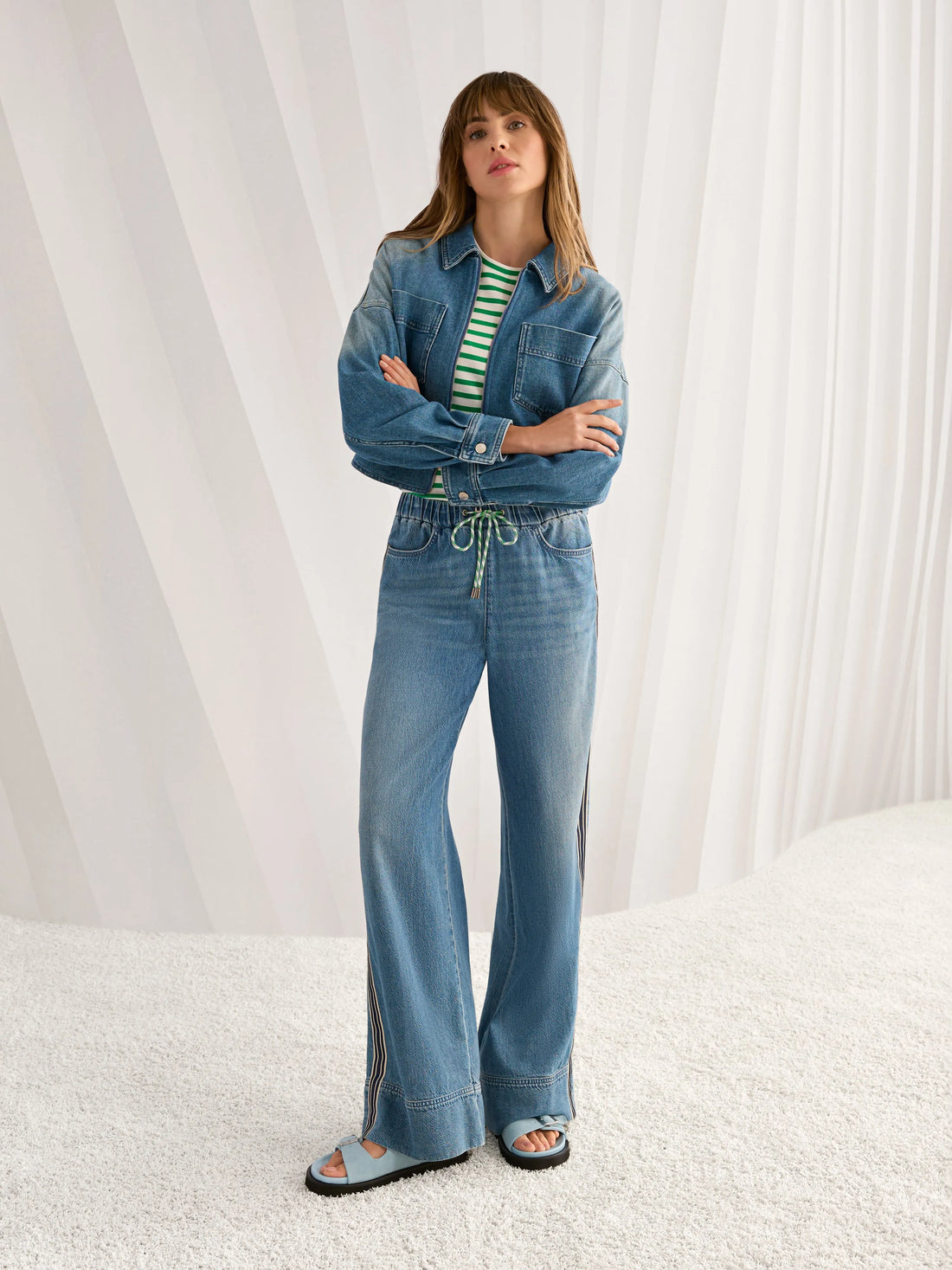 Marccain Blue Denim Women Short Denim Jacket with Zip SKU: AS 31.10 D06_353 Image 07