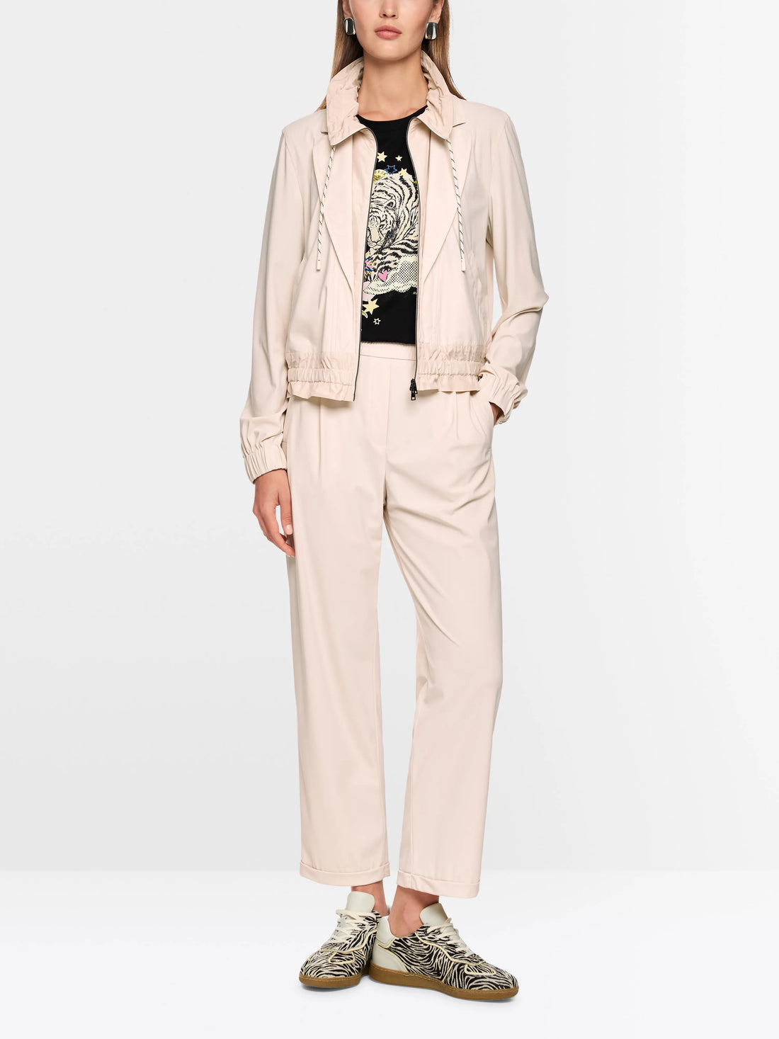 Marc Cain_Magnolia_ÔRethink TogetherÕ Lightweight Jacket_AS 34.01 J40_153_01