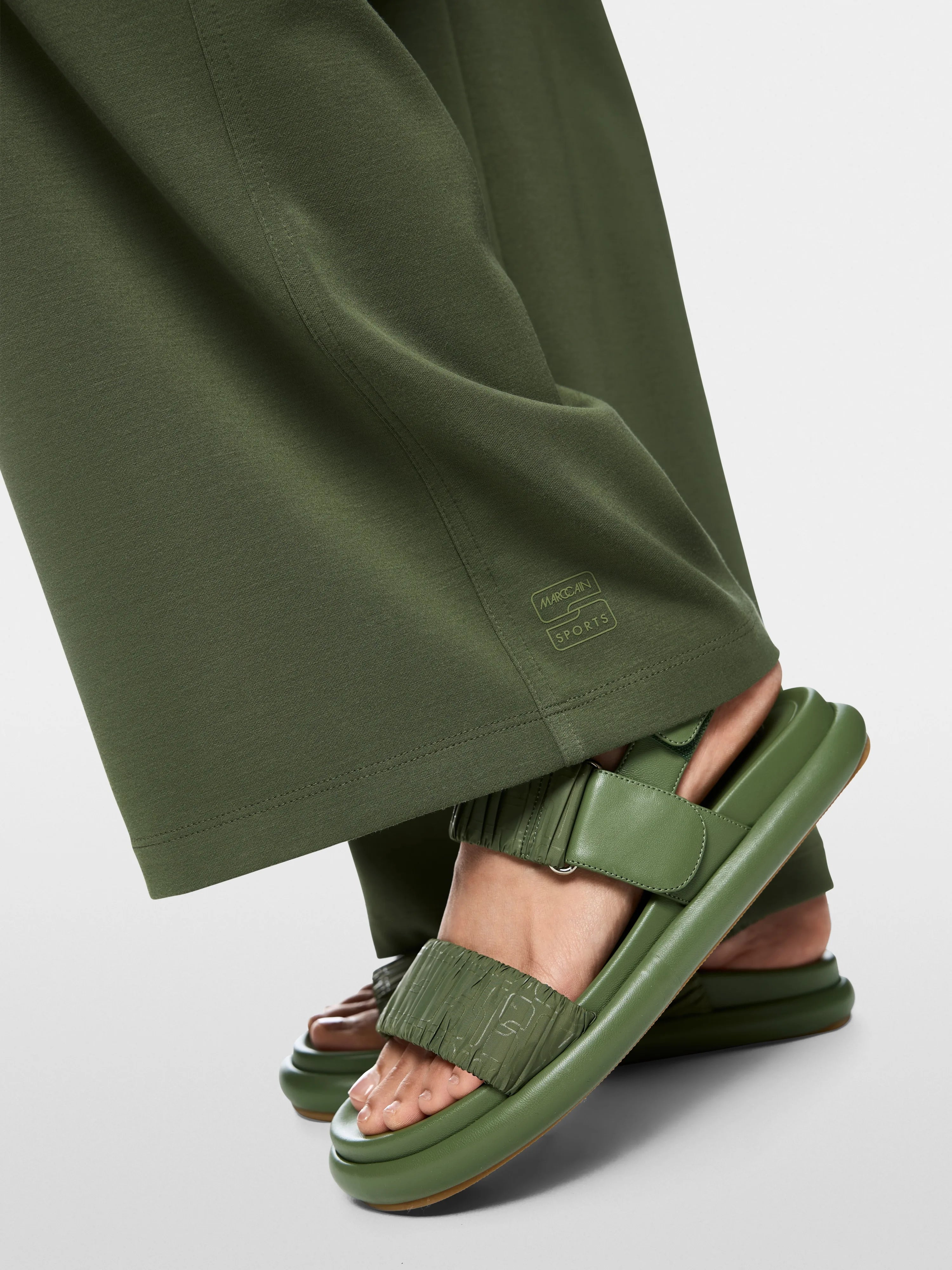 Marc Cain Olivine Women Welkom Wide-Cut Trousers SKU: AS 81.58 J58_574 Image 04