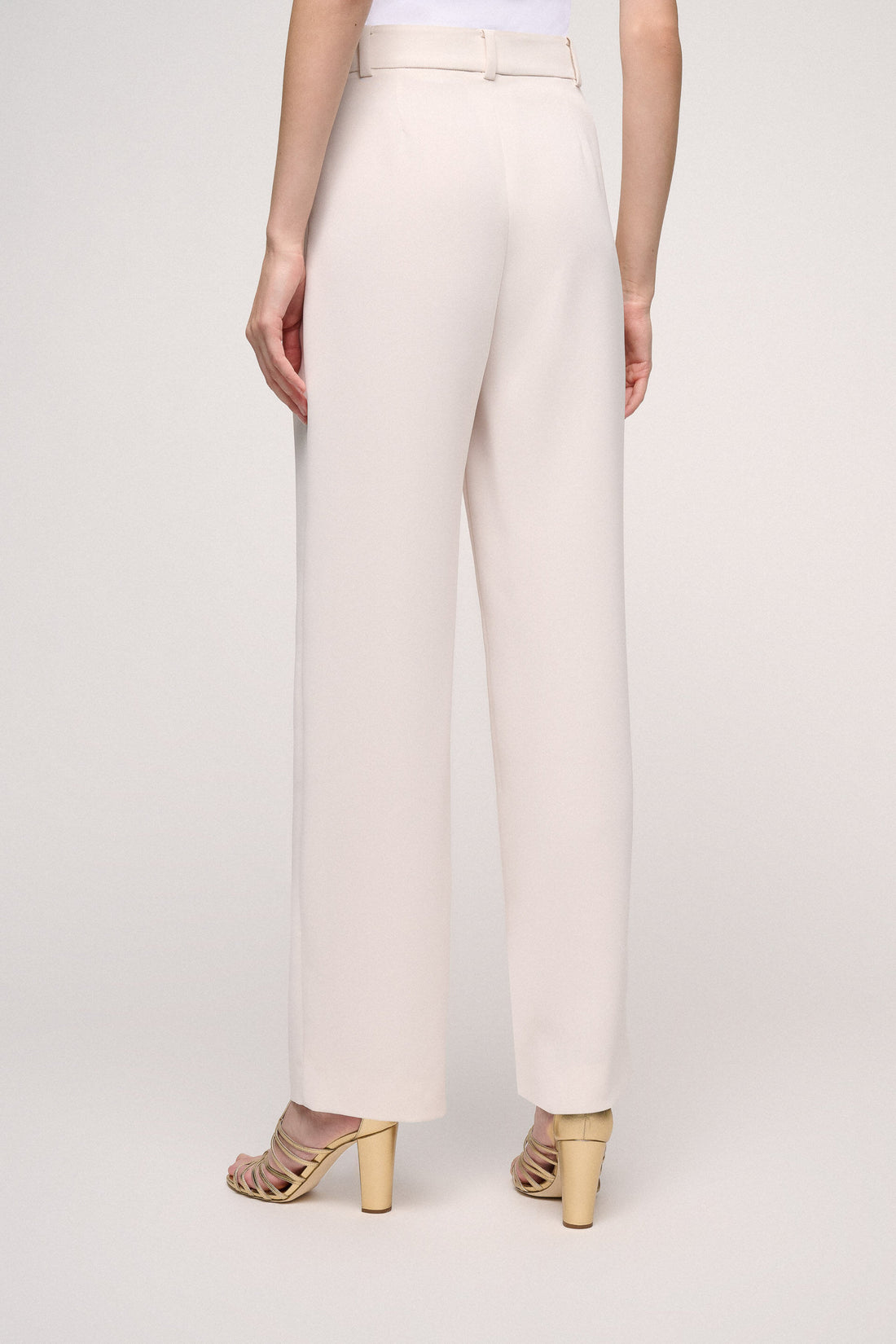 Wide Leg Flowing Trousers_Atletica_0204_02