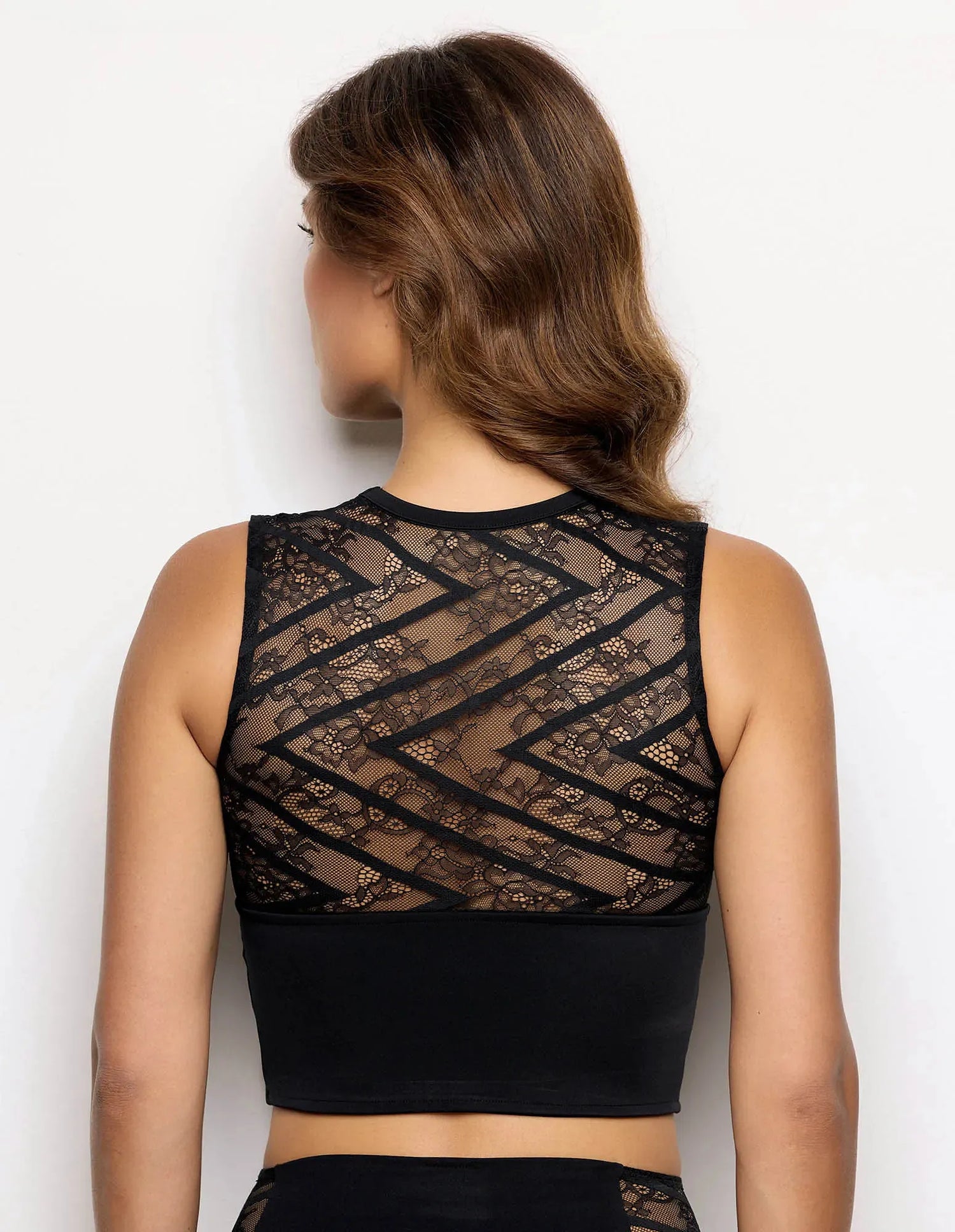 Yamamay_Black_Evening Top with Lace Details Ð Sensual Cuts_ATOD183007_072_03