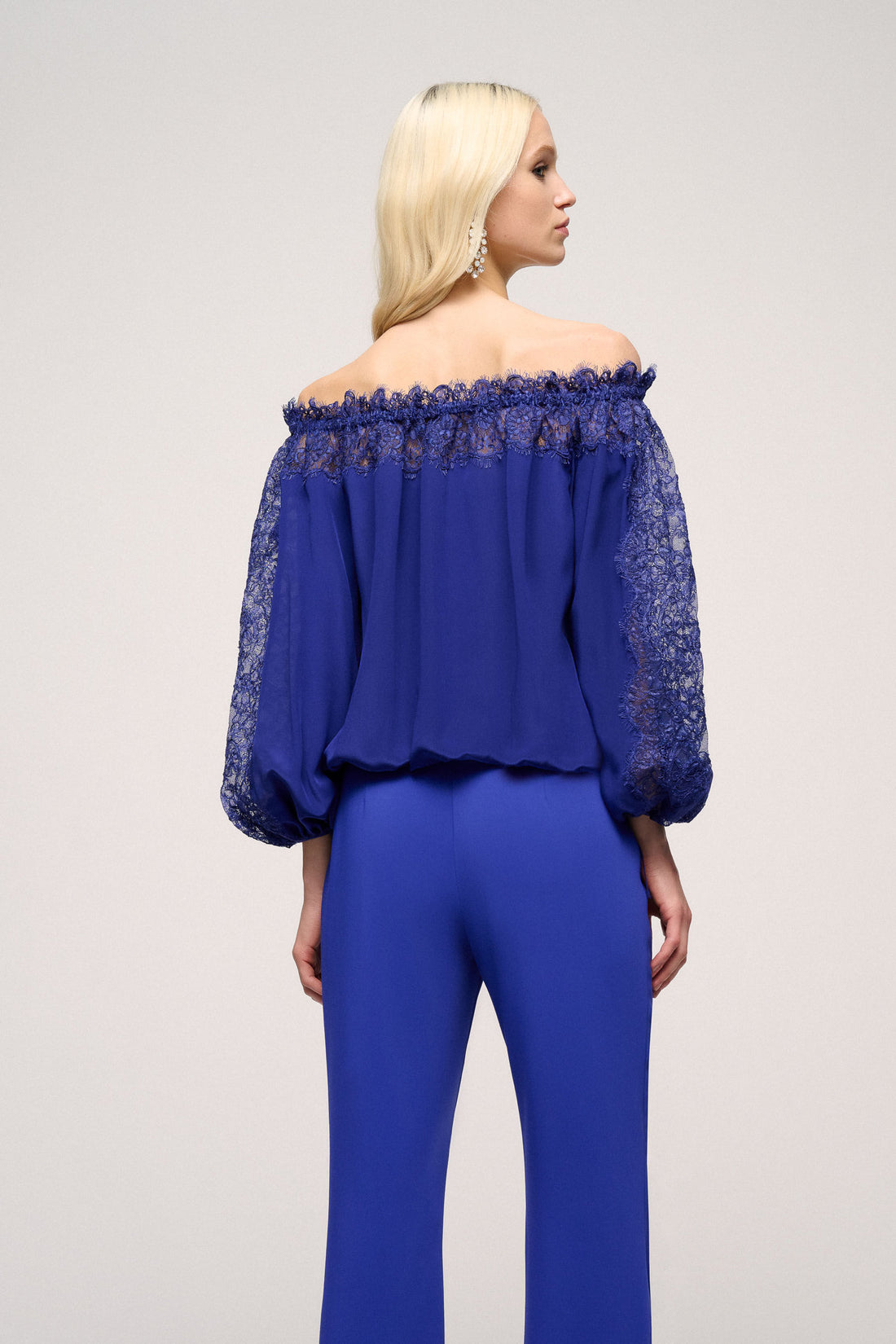 Silk Off The Shoulder Blouse_Balia_2528_02