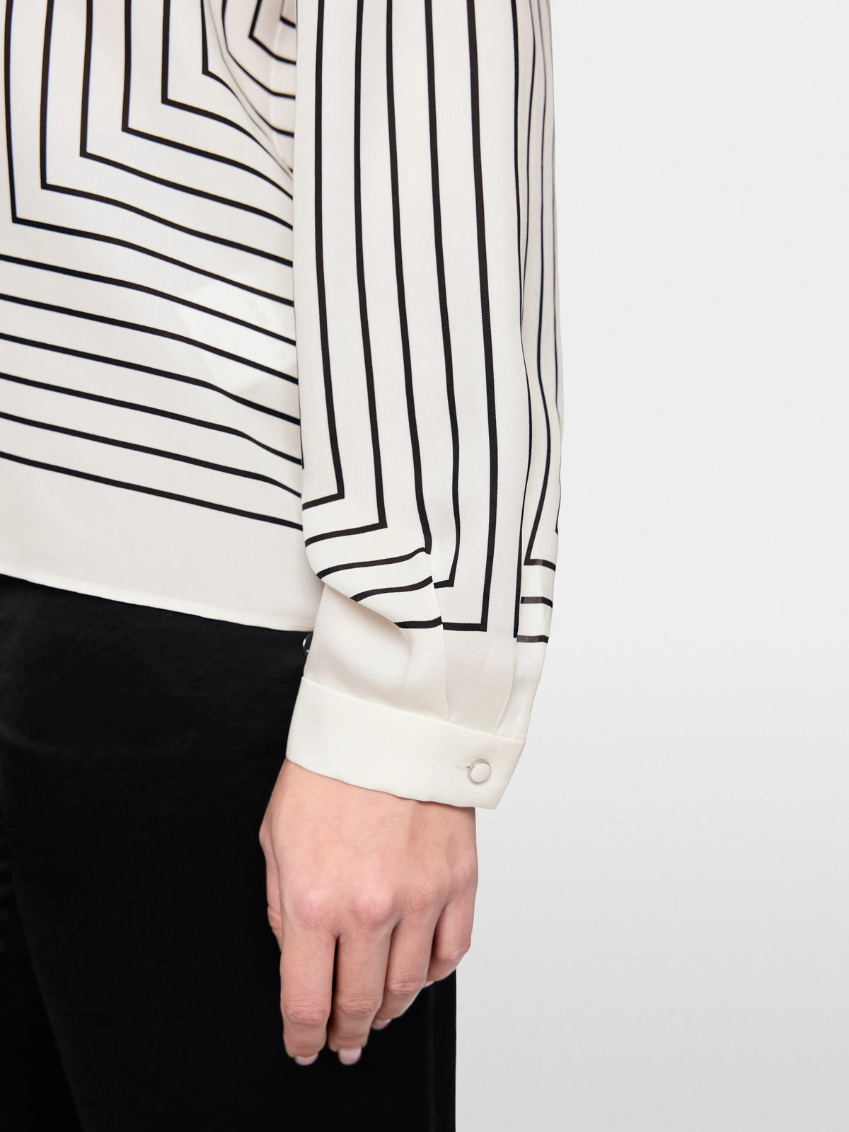 Marc Cain White And Black Women Geometric Blouse in a Silk Blend SKU: BC 51.12 W18_190 Image 04