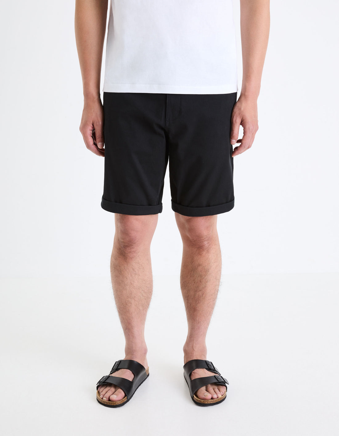 Plain Chino Bermuda Shorts In Stretch Cotton_BOCHINOBM_BLACK_01