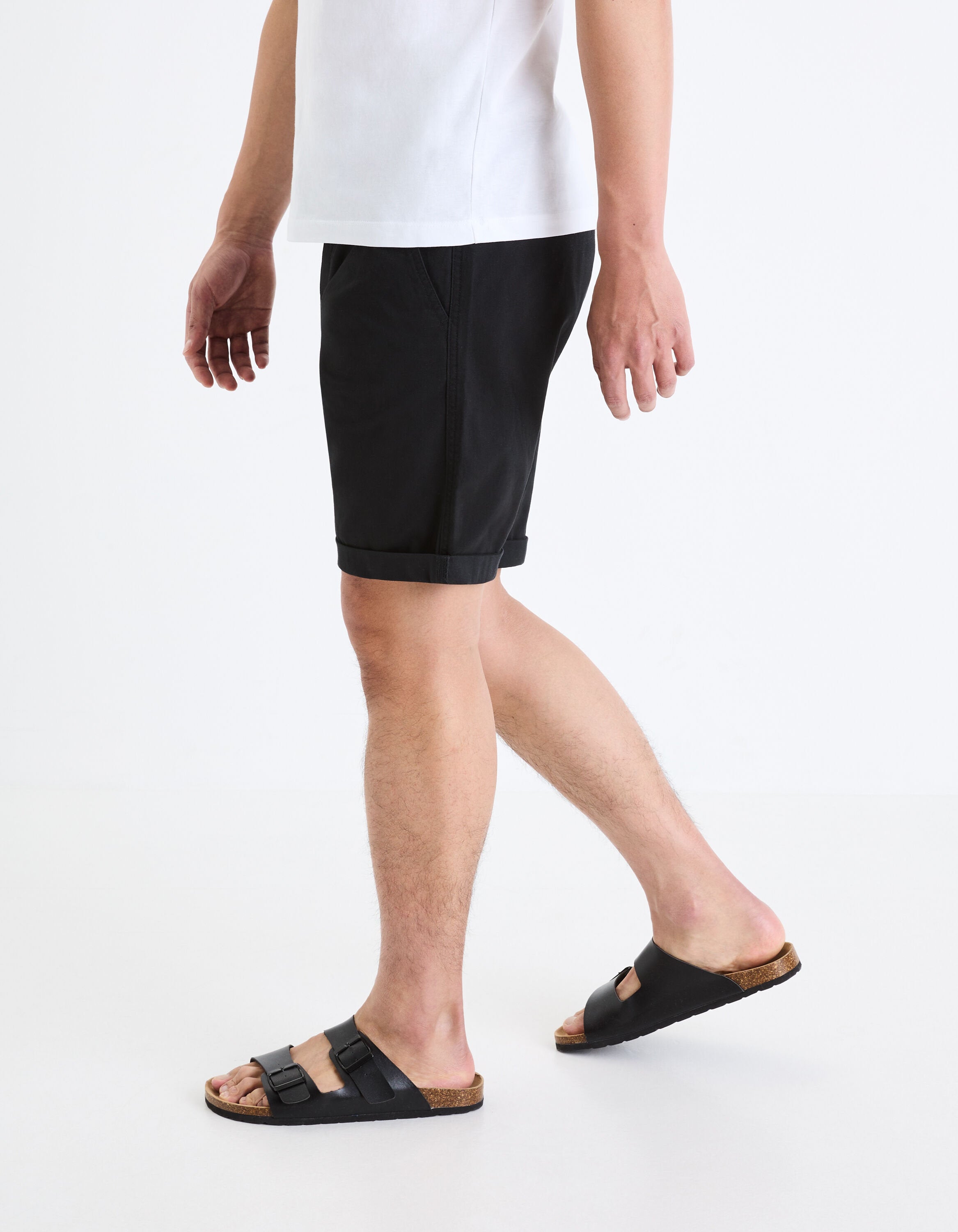 Plain Chino Bermuda Shorts In Stretch Cotton_BOCHINOBM_BLACK_05