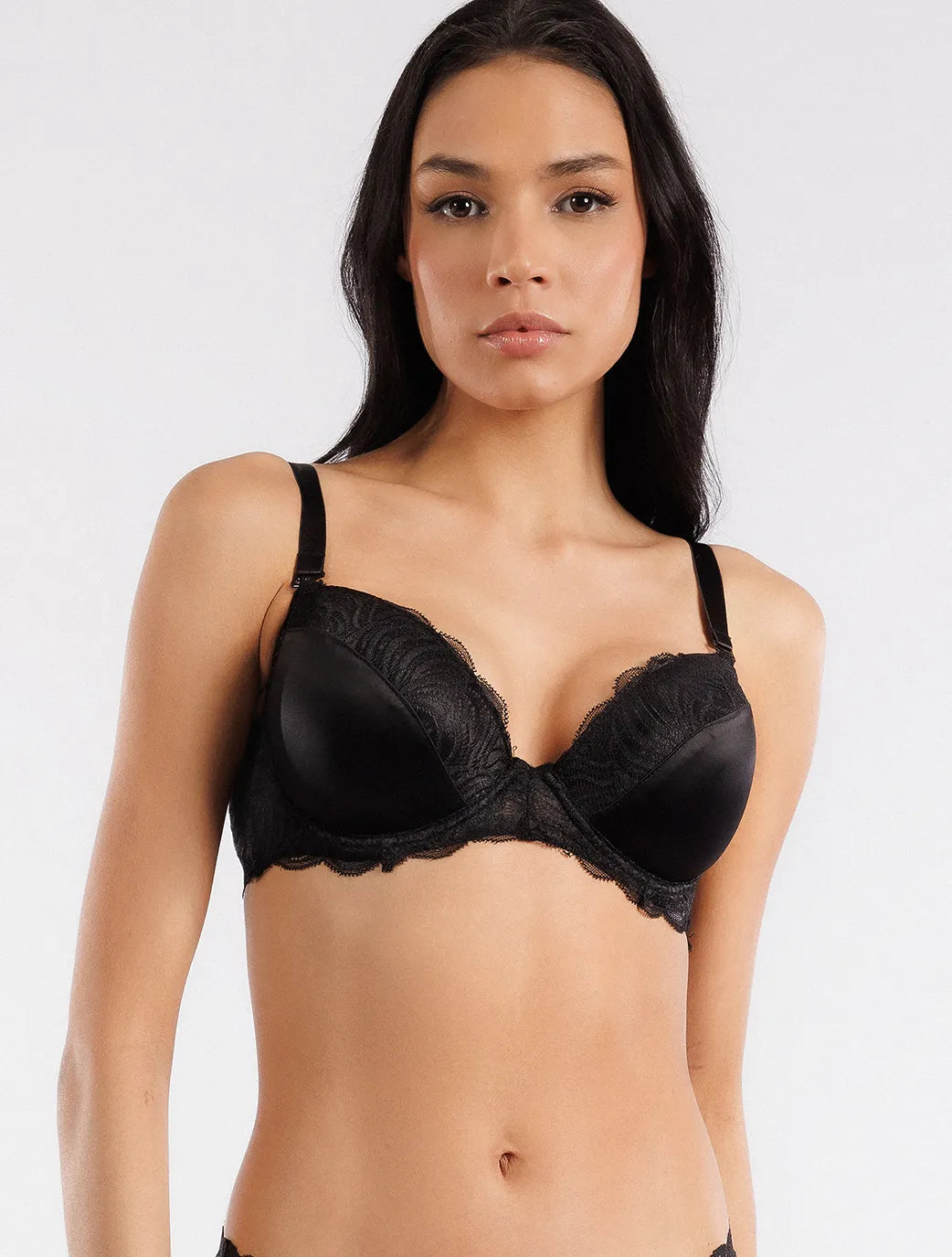 Marie France_Noir_Bra Caramelle Plus Size in Different Cup Sizes_BRCARAMELLE_Noir_01
