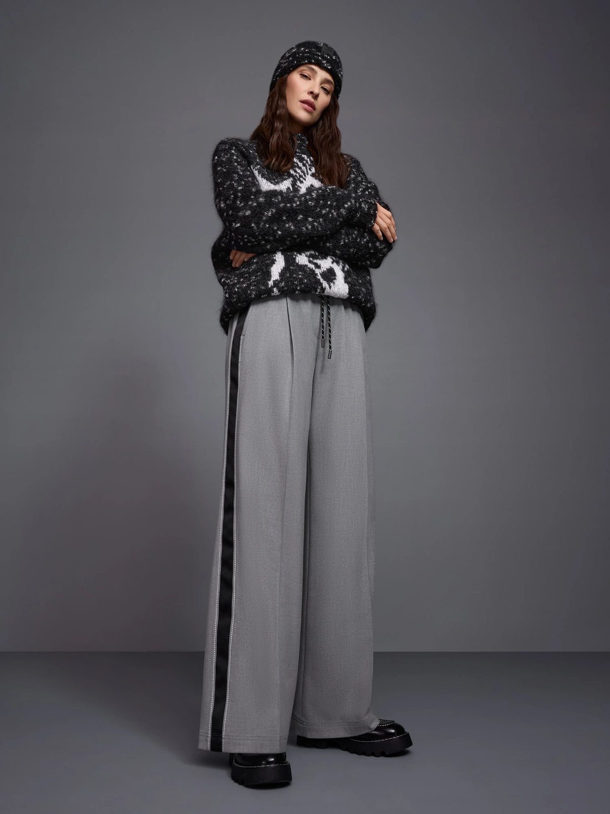 Marc Cain Grey Women WEDI Wide Pull-On Trousers SKU: BS 81.48 W33_820 Image 08