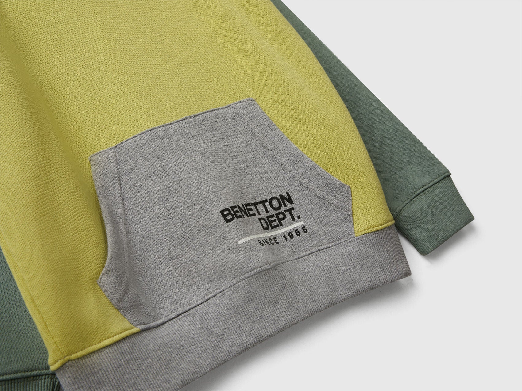 Benetton_Olive Green_Tracksuit in Pure Cotton_C204V-CF01PS_903_04