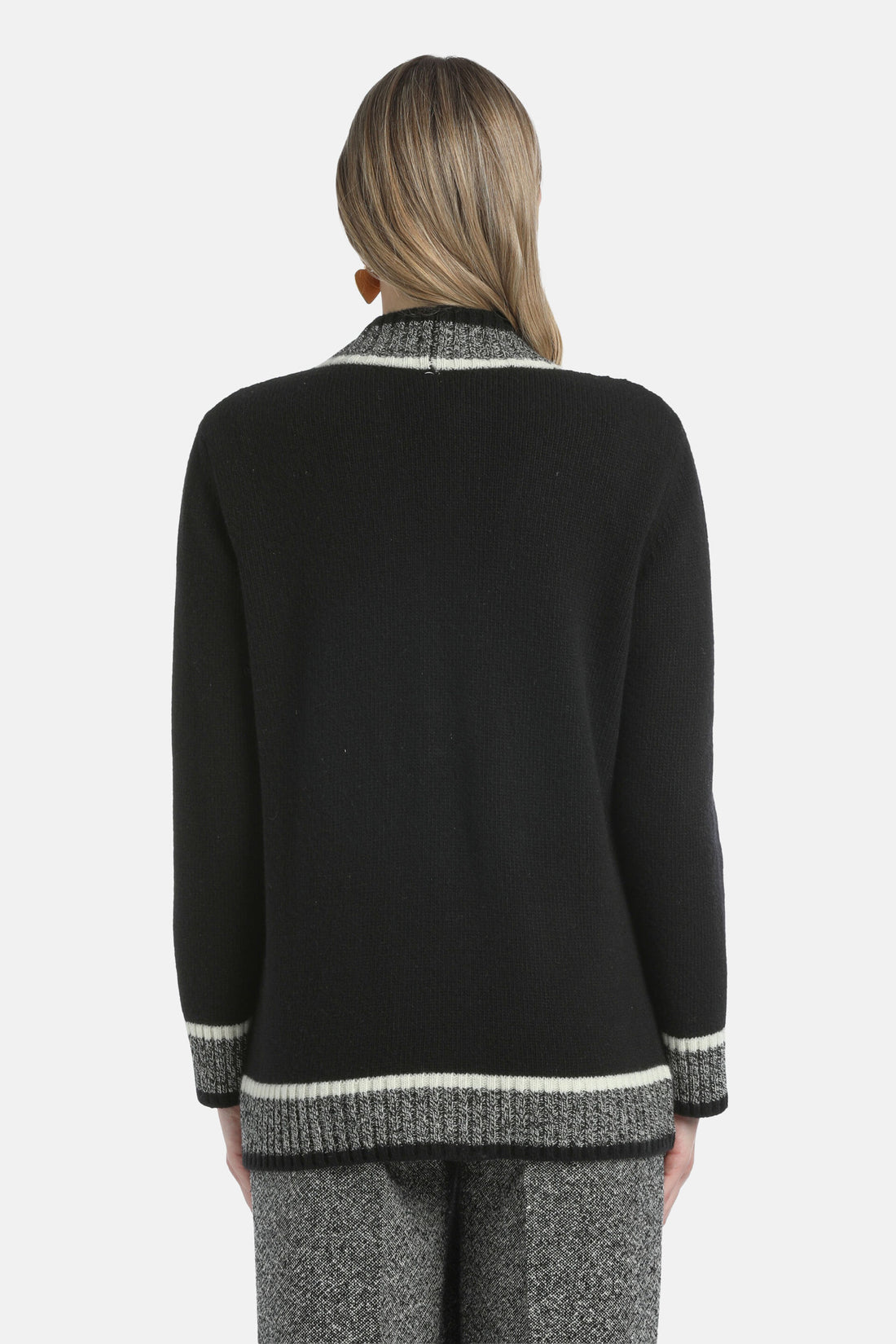 Luisa Spagnoli_Var Nero Mulin Panna_Ceneriera - Cardigan with Contrast Details_CENERIERA_3038_02