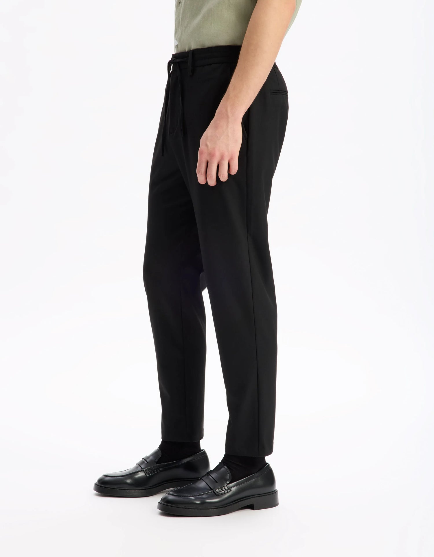 Celio_Black_24H Slim Stretch 7/8 Pants_COSMART_BLACK_04