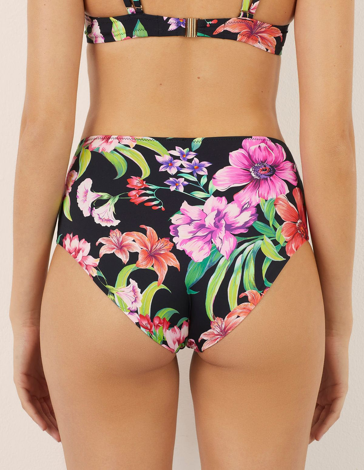 Yamamay_Marianna High-Waist Bikini Bottom with Floral Print_CSLD182028_128_03