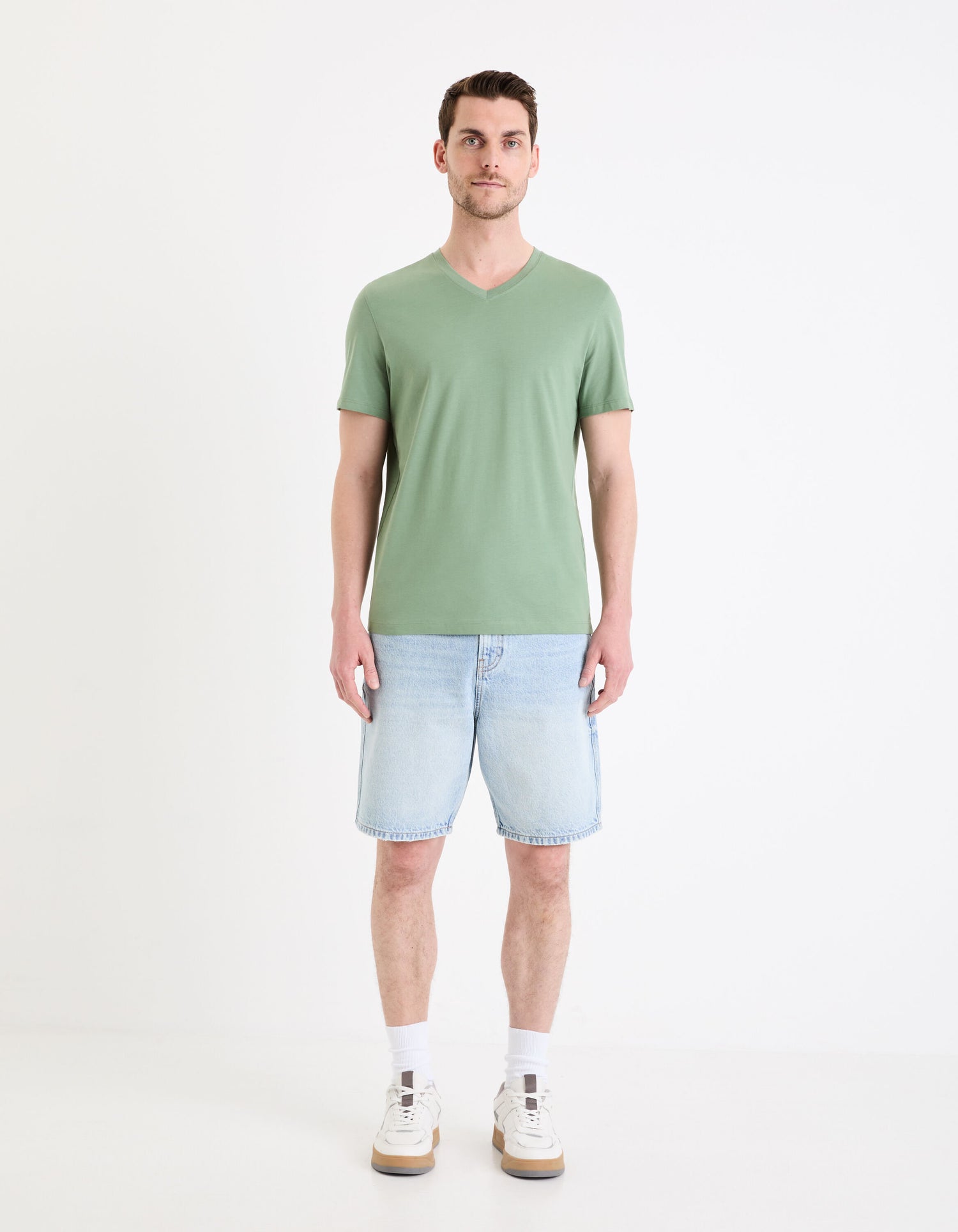 V-Neck T-Shirt 100% Cotton_DEBASEV_MINERAL GREEN_03