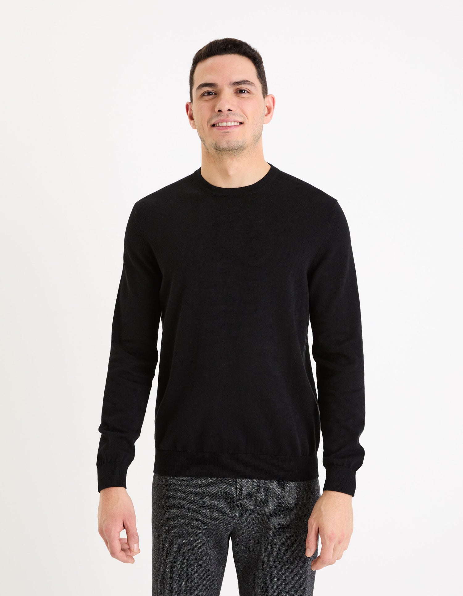 Cotton Round Neck Sweater - Black_02