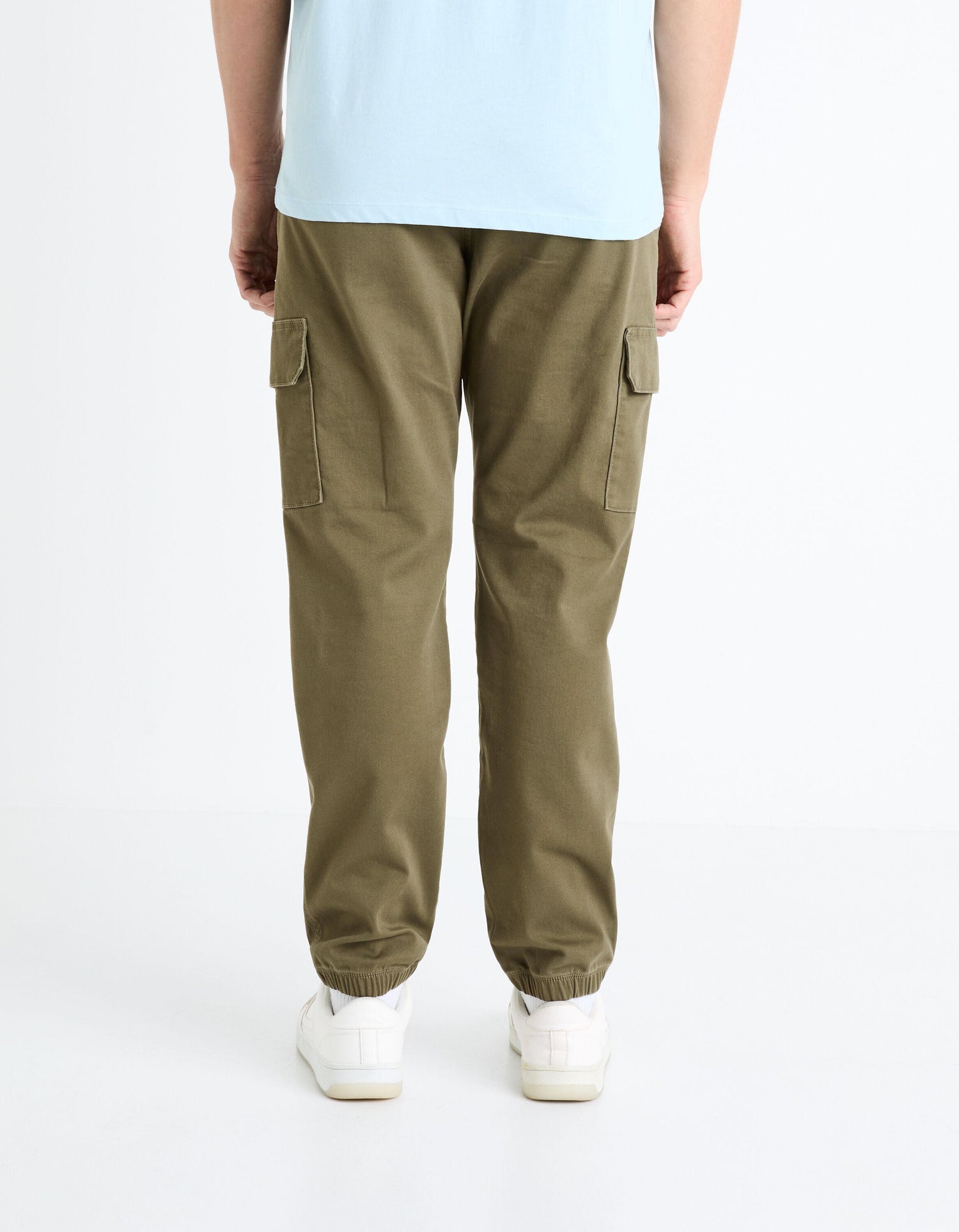 Slim Cargo Trousers In Stretch Cotton - Khaki_04