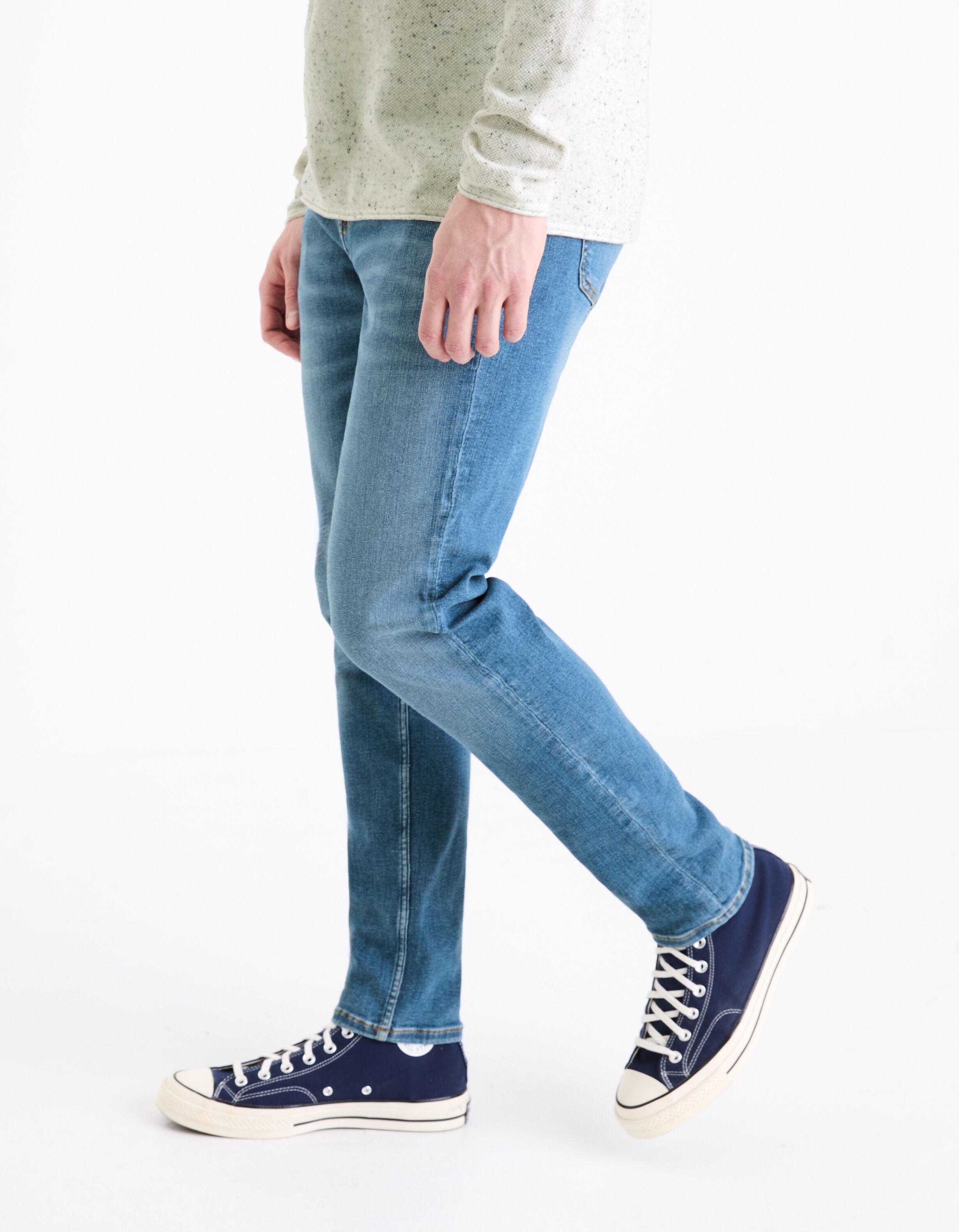 C25 Slim Stretch Jeans_DOW_BLEACHED 2_05