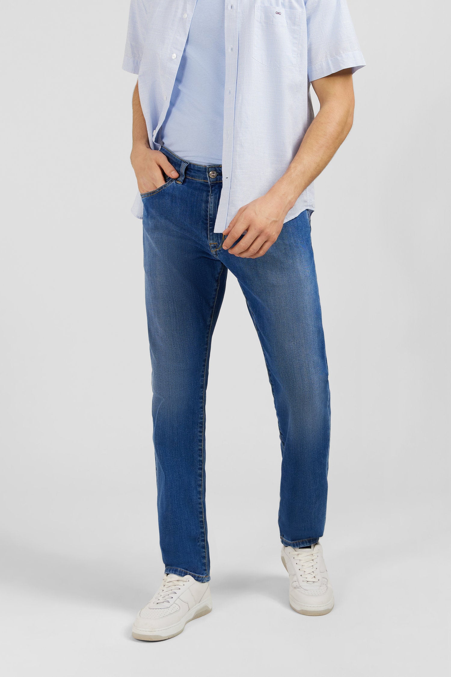 5-Pocket Blue Jeans_E24BAS5P0016_BLF2_02