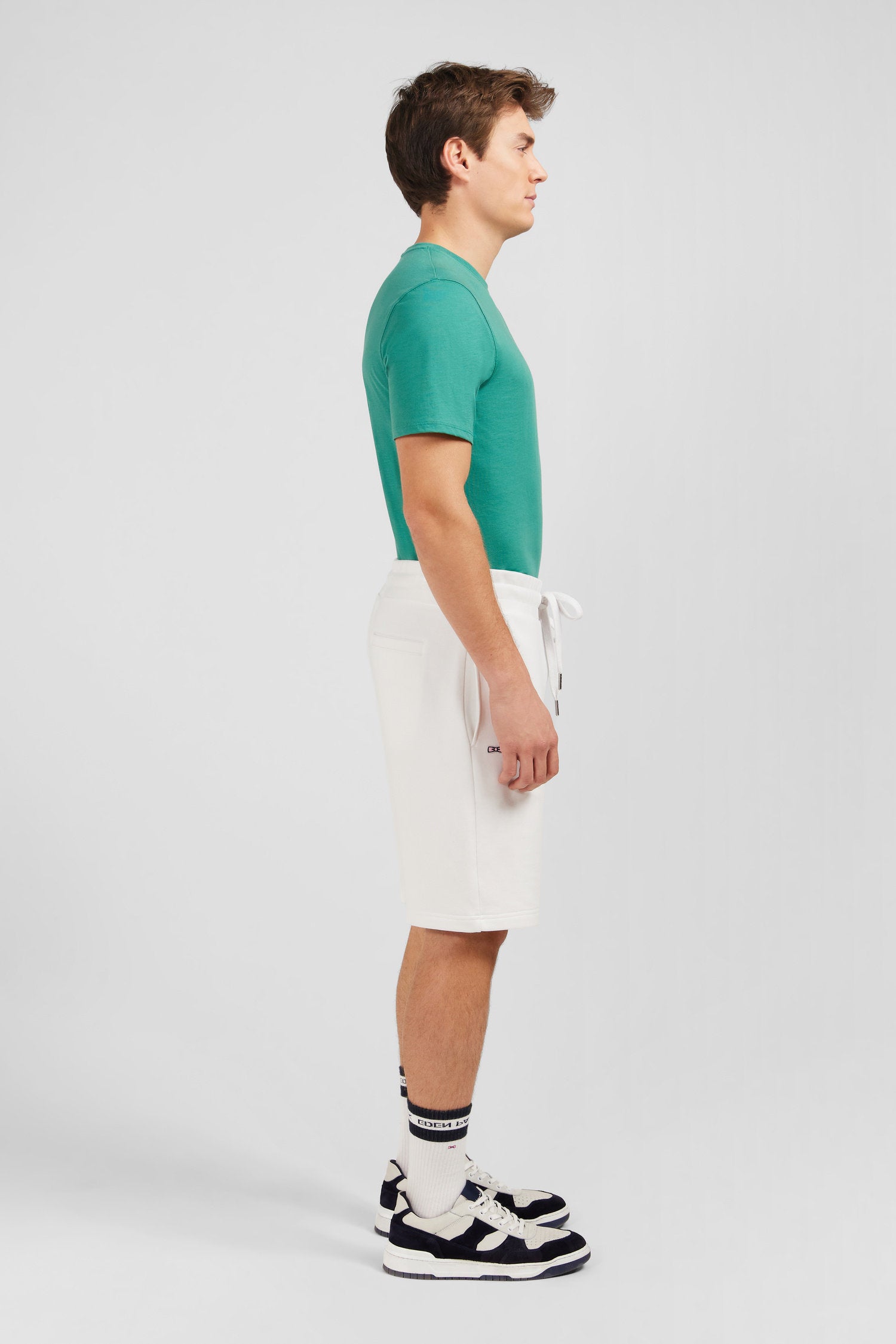 White Bermuda Shorts With Elasticated Waist_E24BASBE0003_BC_04