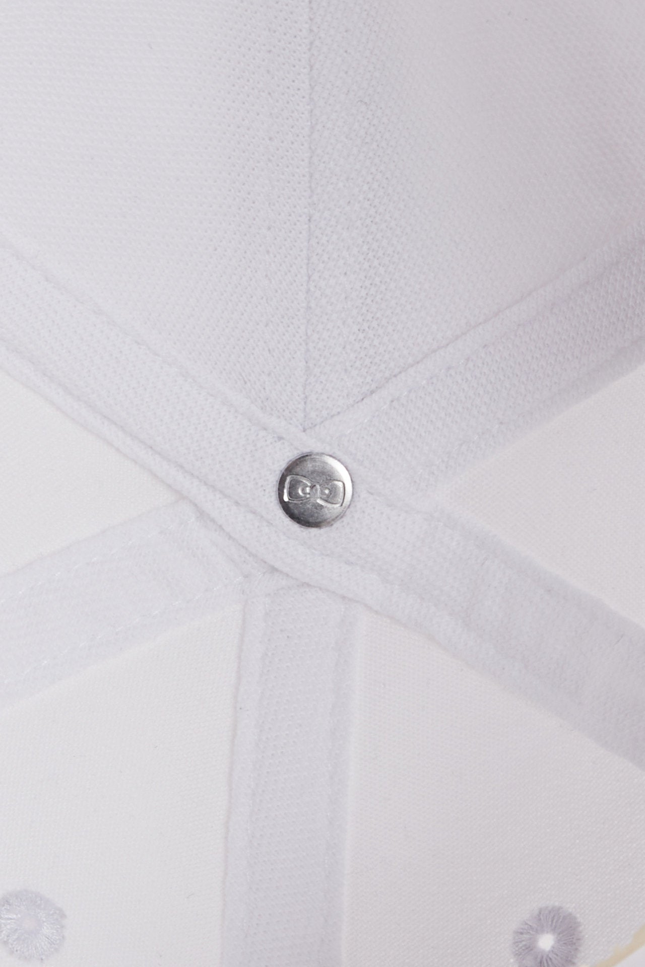 White Colour-Block Cap_E24CHACA0005_BC_03