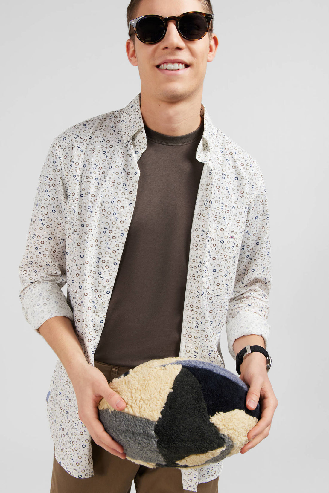 Beige Shirt With Exclusive Circle Print_E24CHECL0014_BEF3_02