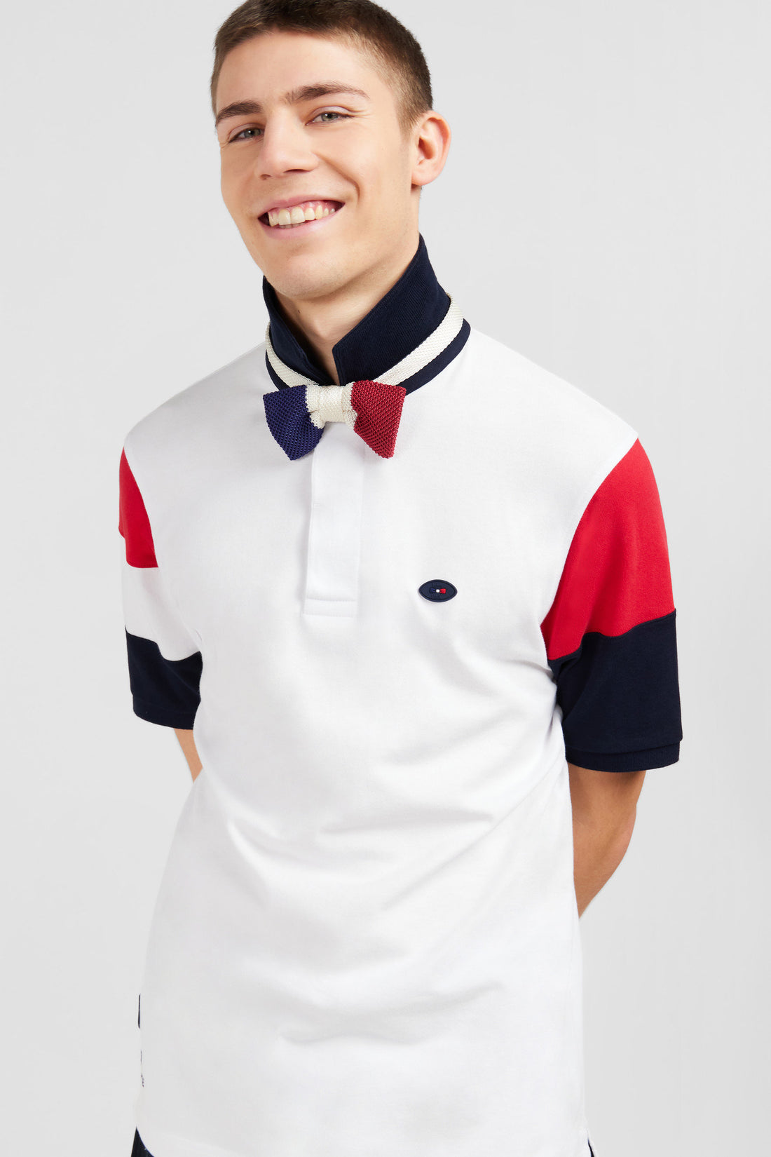 White Colour-Block Short-Sleeved Polo Shirt With XV De France Embroidery_E24MAIMC0013_BC_02