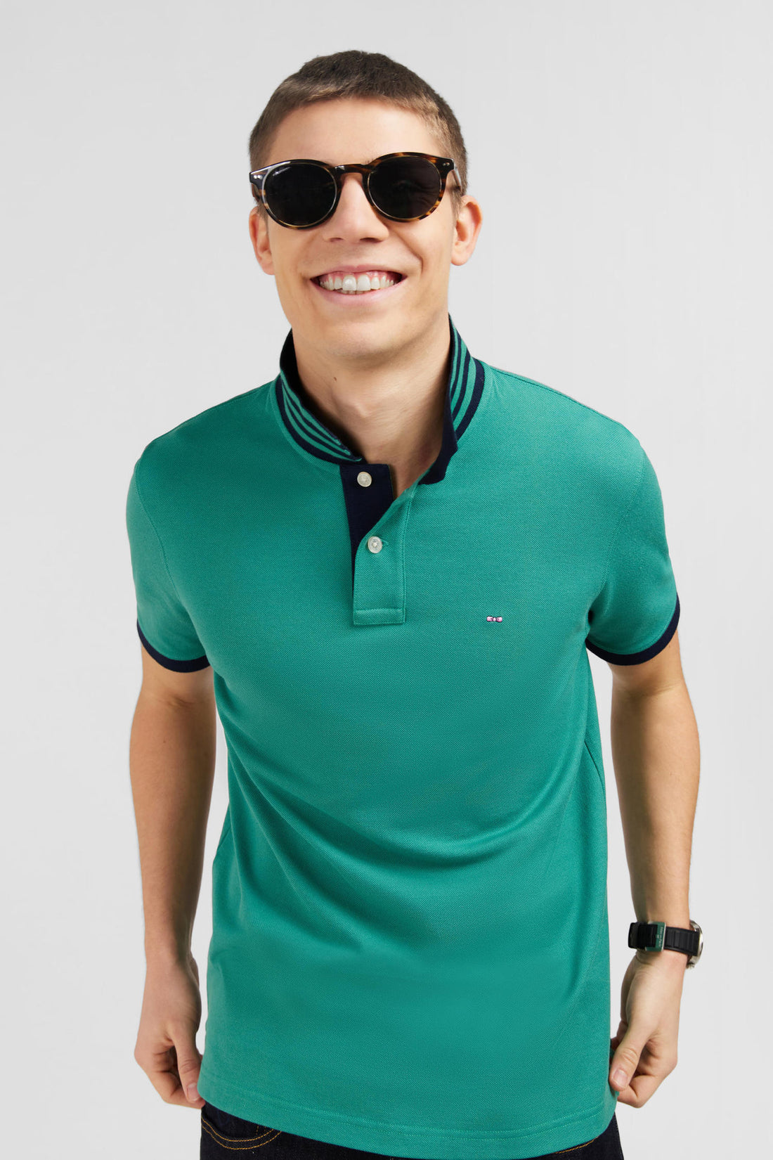 Green Short-Sleeved Polo Shirt_E24MAIPC0014_VEM32_02