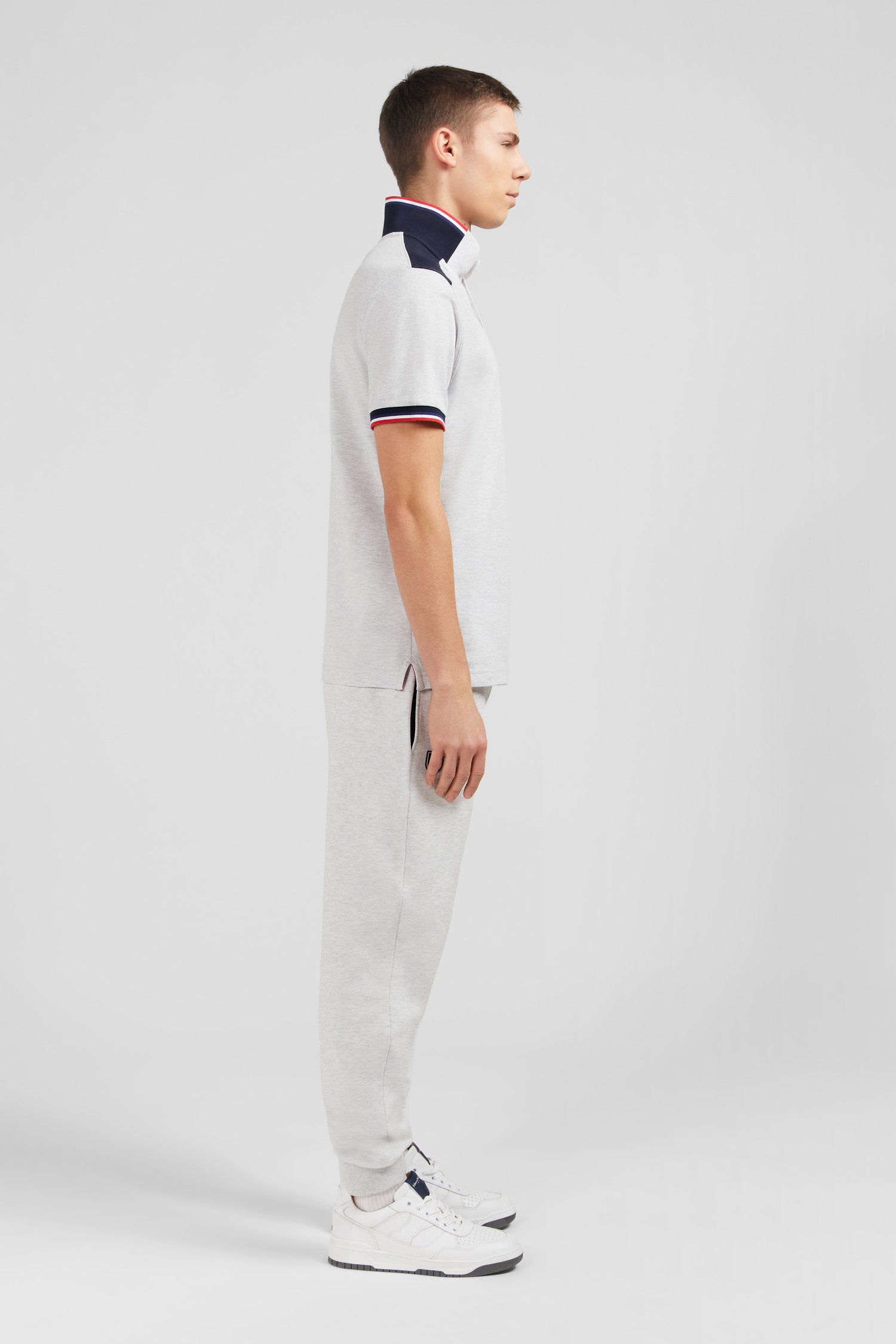 Grey Short-Sleeved Colour-Block Polo Shirt_E24MAIPC0020_GRC7_09