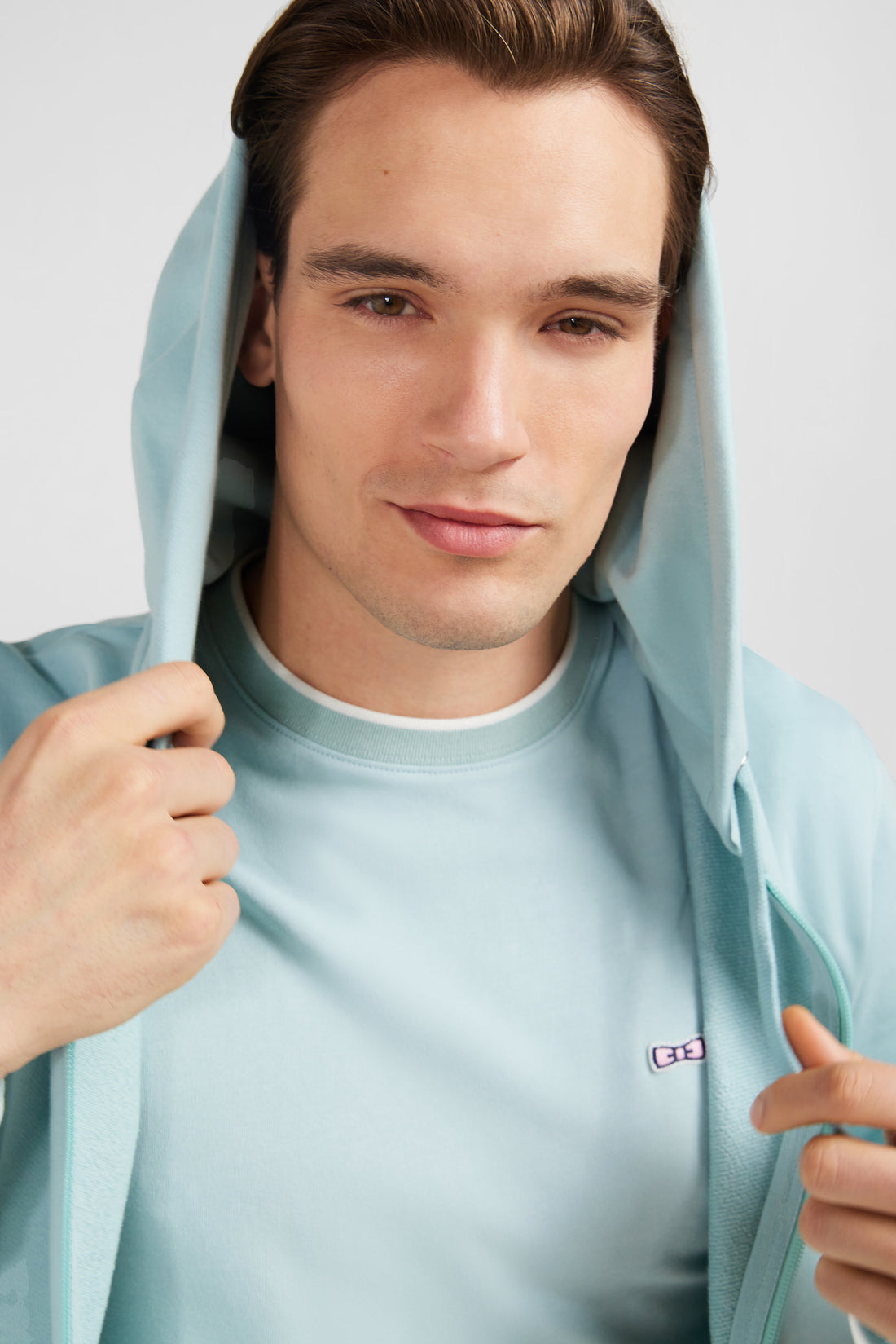 Green Fleece Zipped Hoodie With Bow Tie Embroidery_E24MAISW0050_VEC18_02