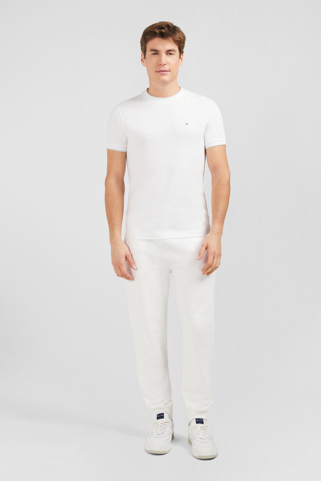 Plain White Short-Sleeved T-Shirt_E24MAITC0010_BC_01