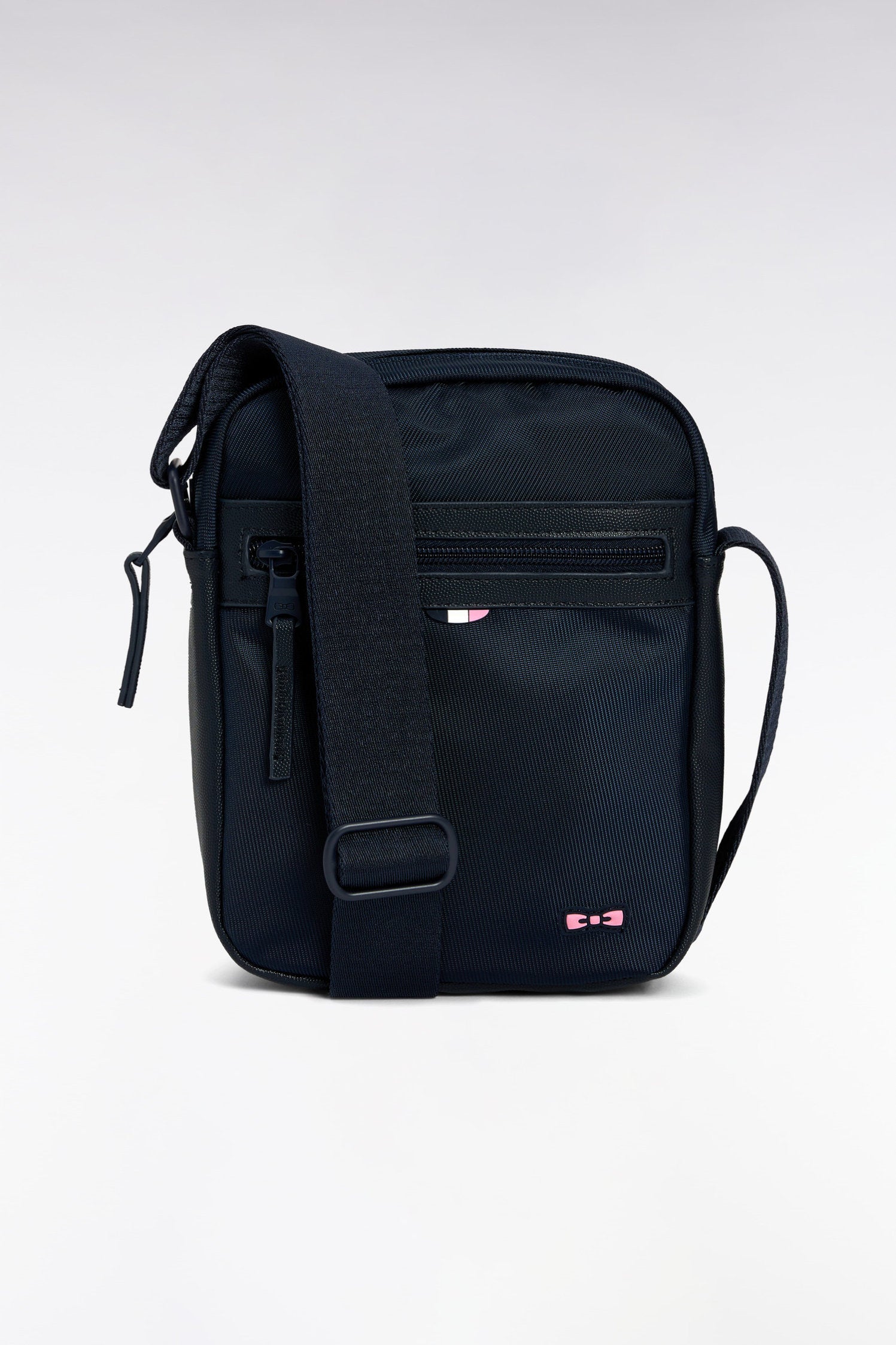 Eden Park_Navy Blue Canvas Messenger Bag_E25BAGBE0001_BLF_01