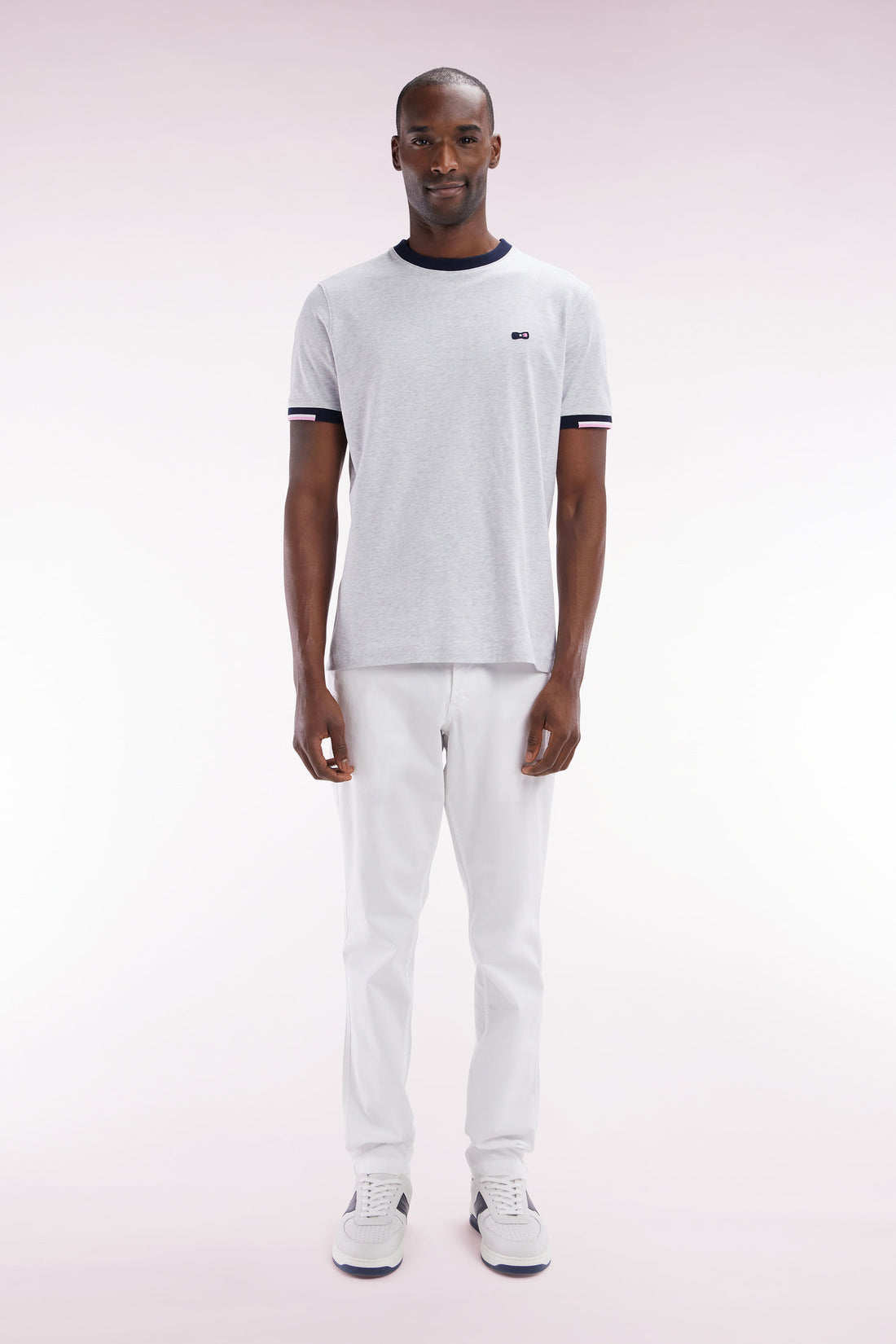 Eden Park_White Straight-Cut Stretch Cotton Pleat-Free Chinos_E25BAS0C0001_BC_01