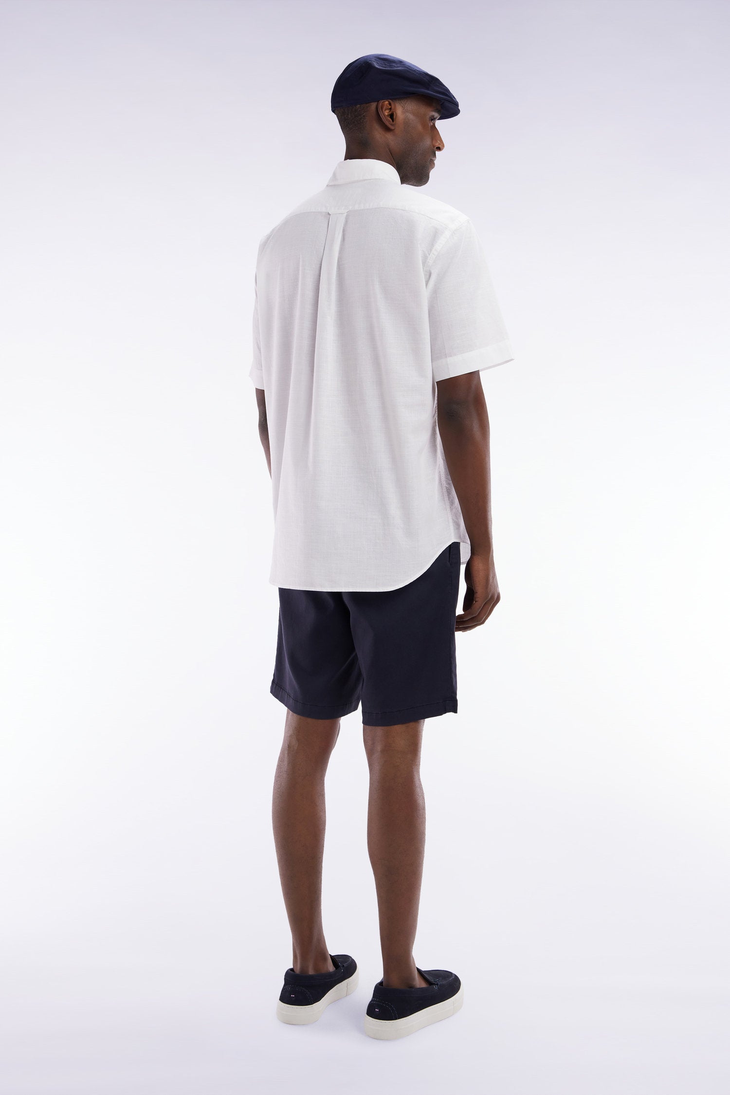 Eden Park_Elasticated Waistband Navy Bermuda Shorts in Lyocell and Stretch Cotton_E25BASBE0005_BLF_03