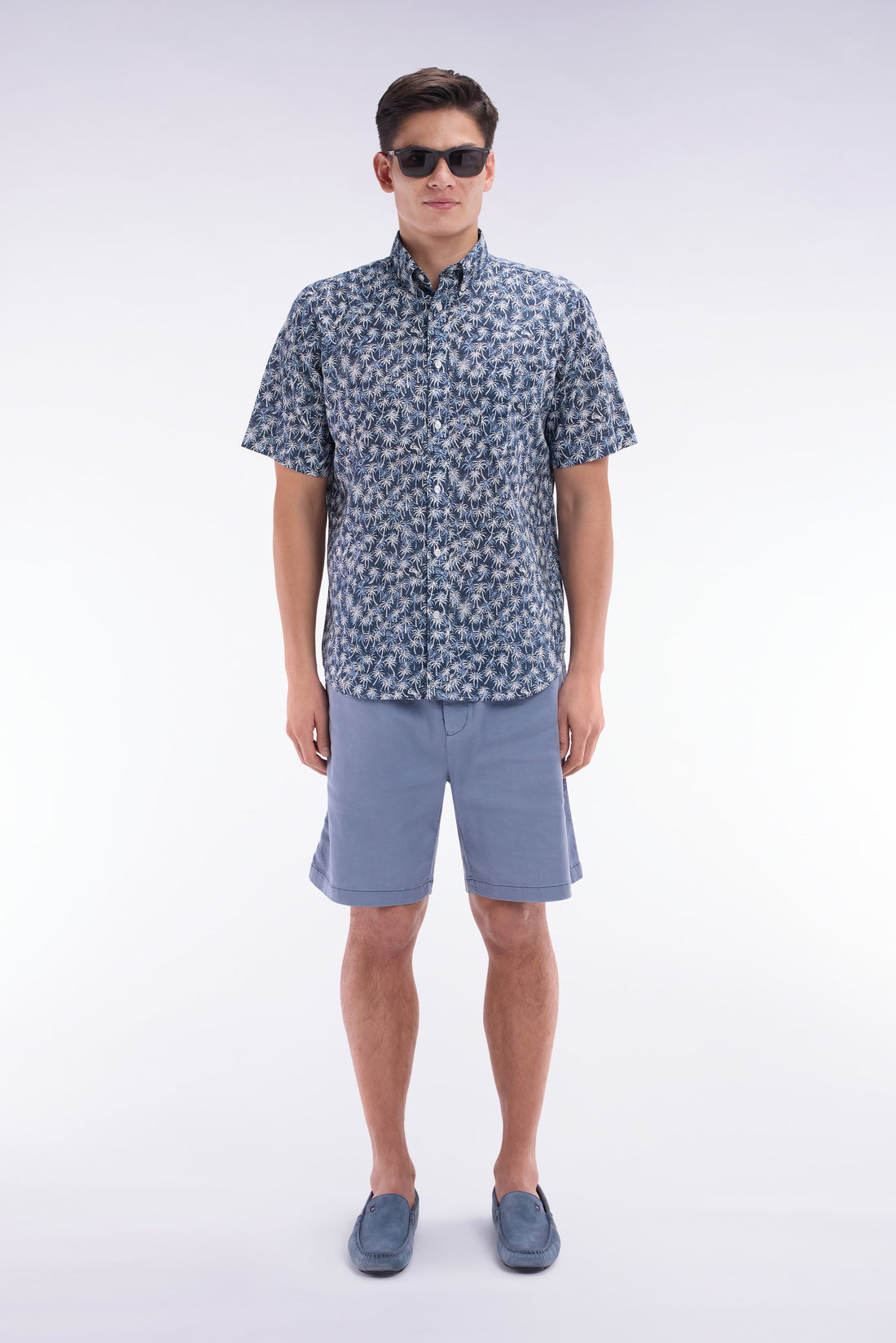 Eden Park_Elasticated Waistband Grey Bermuda Shorts in Lyocell and Stretch Cotton_E25BASBE0005_GRM12_01