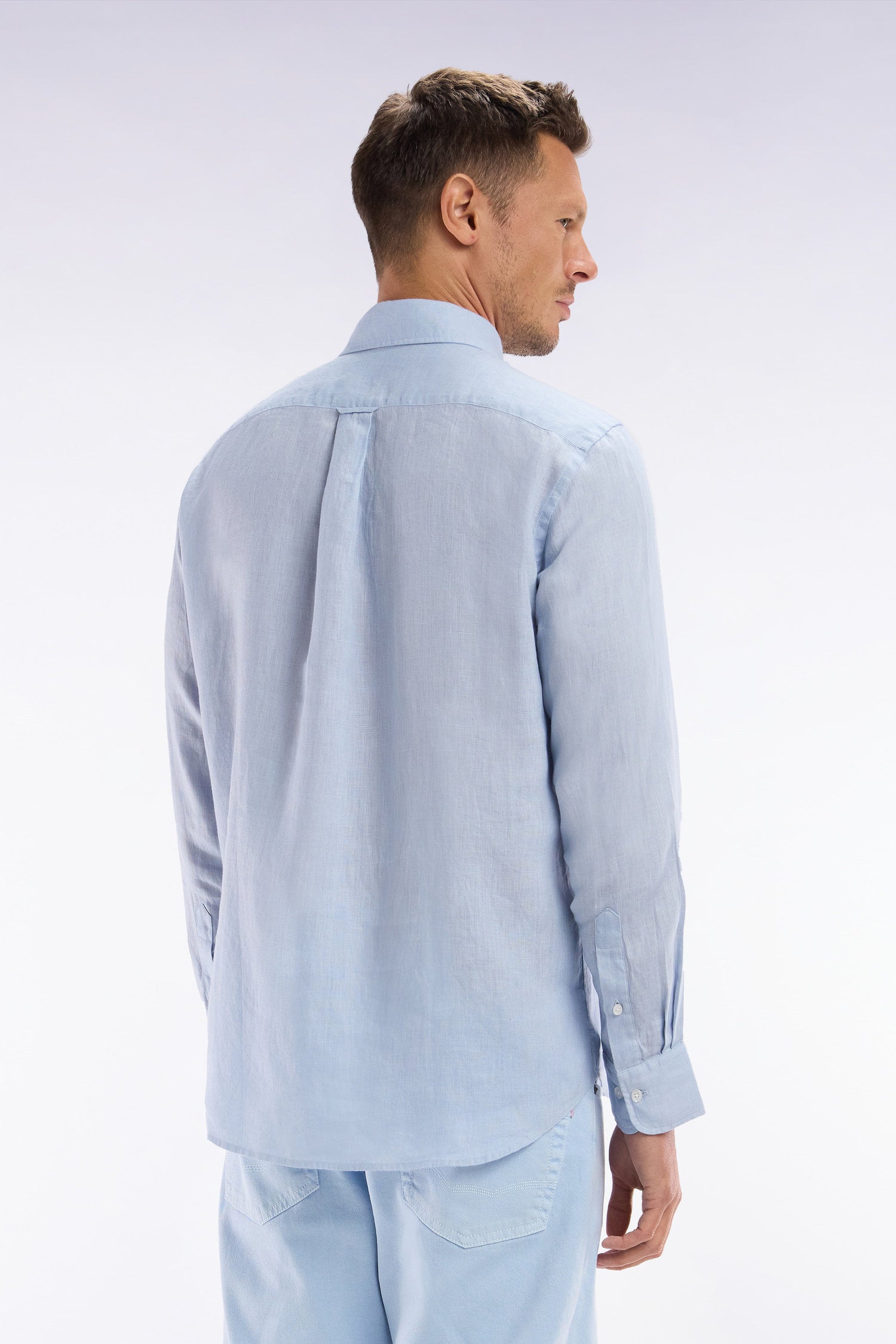 Eden Park_Straight-Fit Light Grey Linen Shirt_E25CHECL0005_BLC6_04