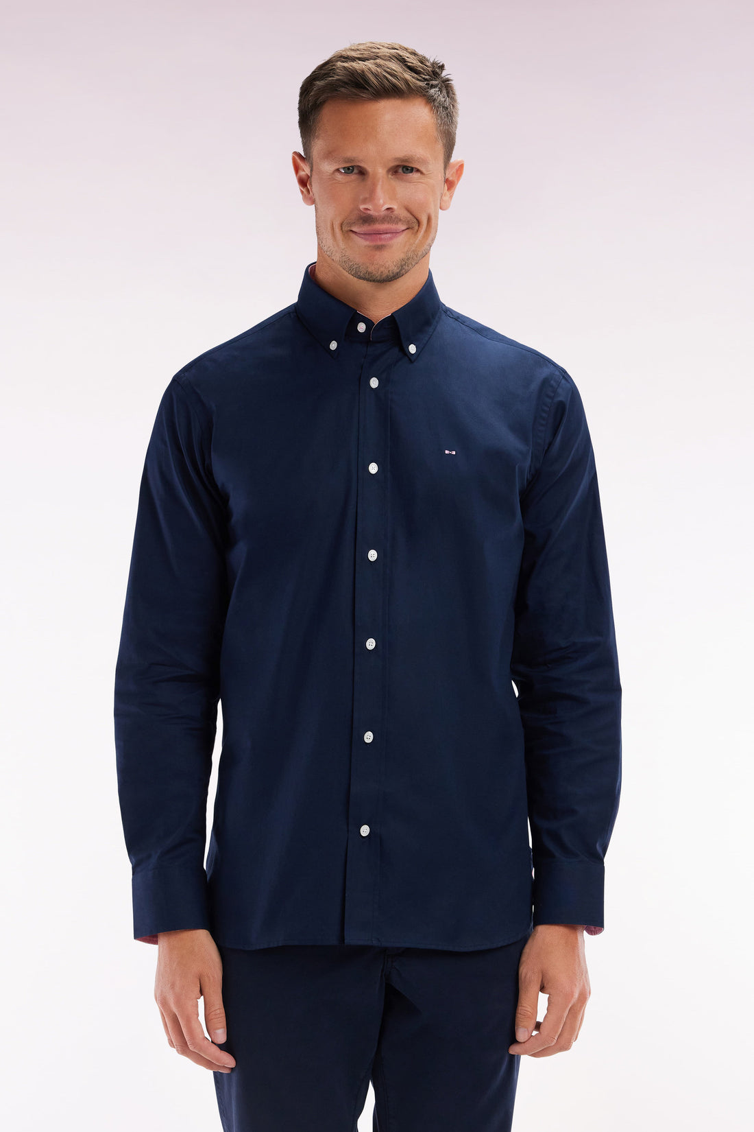 Eden Park_Straight-Fit Navy Pinpoint Cotton Shirt with 10 Embroidery_E25CHECL0026_BLF_01