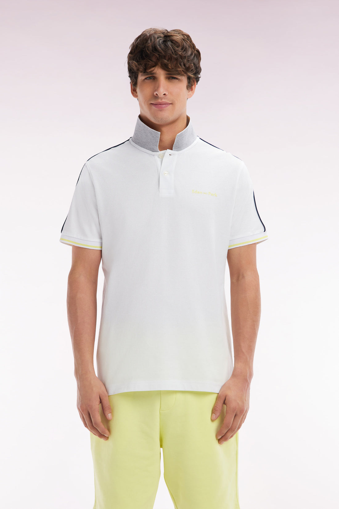 Eden Park_Relaxed-Fit Plain Short-Sleeved Polo Shirt in White Cotton with Eden Park Lettering_E25MAIPC0037_BC_01