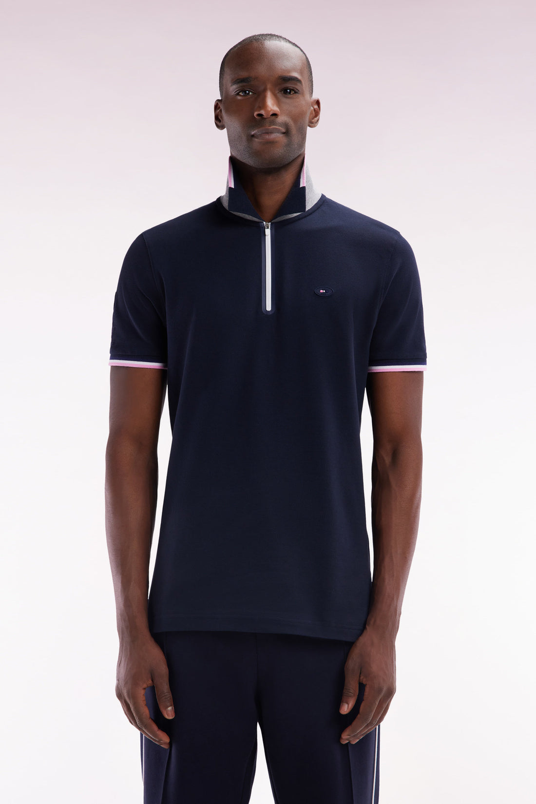 Eden Park_Slim-Fit Short-Sleeved Polo Shirt in Navy Stretch Cotton with Zipped Collar_E25MAIPC0056_BLF_01