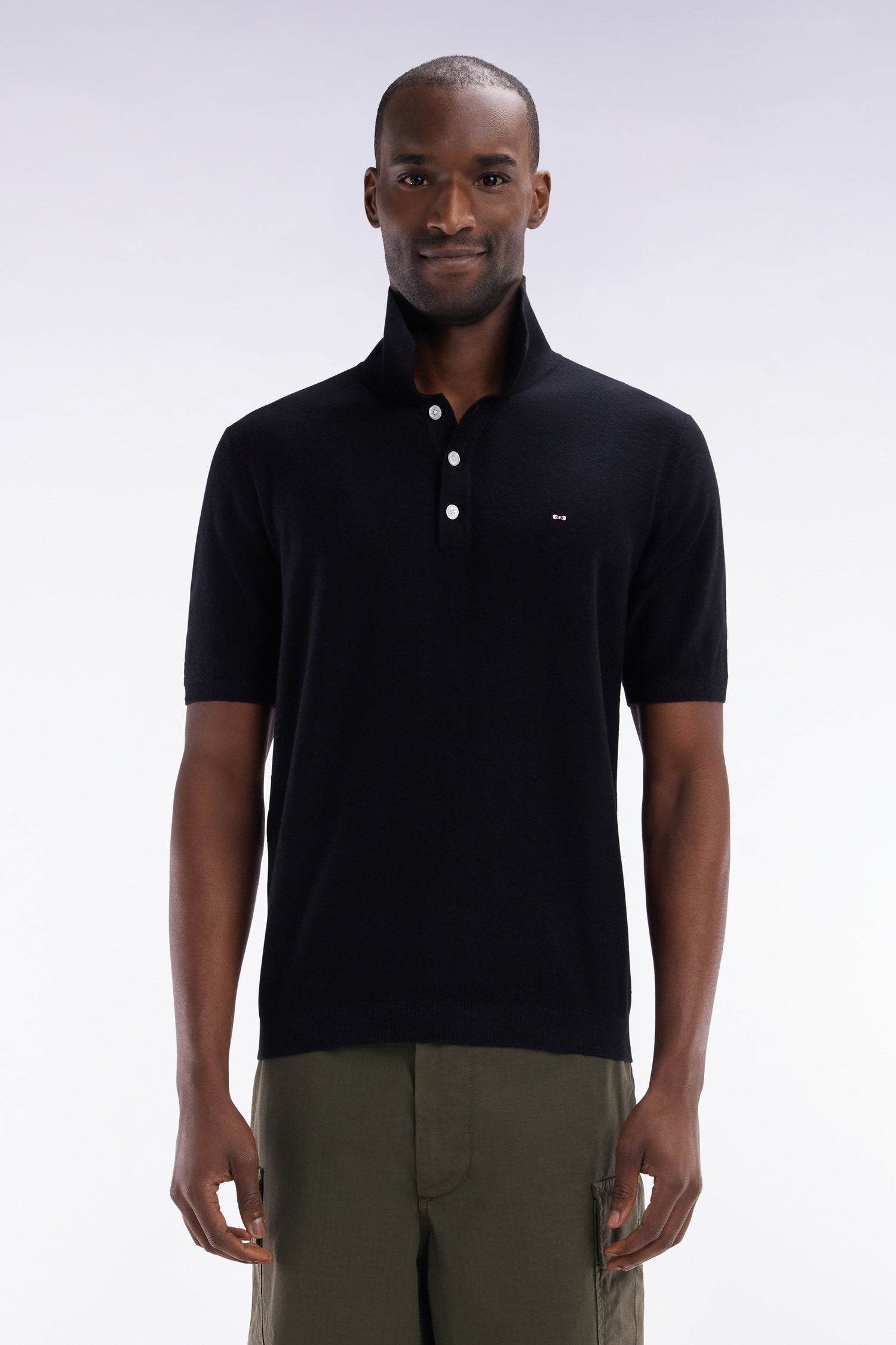 Eden Park_Straight-Fit Sleeveless Black Polo Collar Jumper_E25MAIPU0025_NO_01
