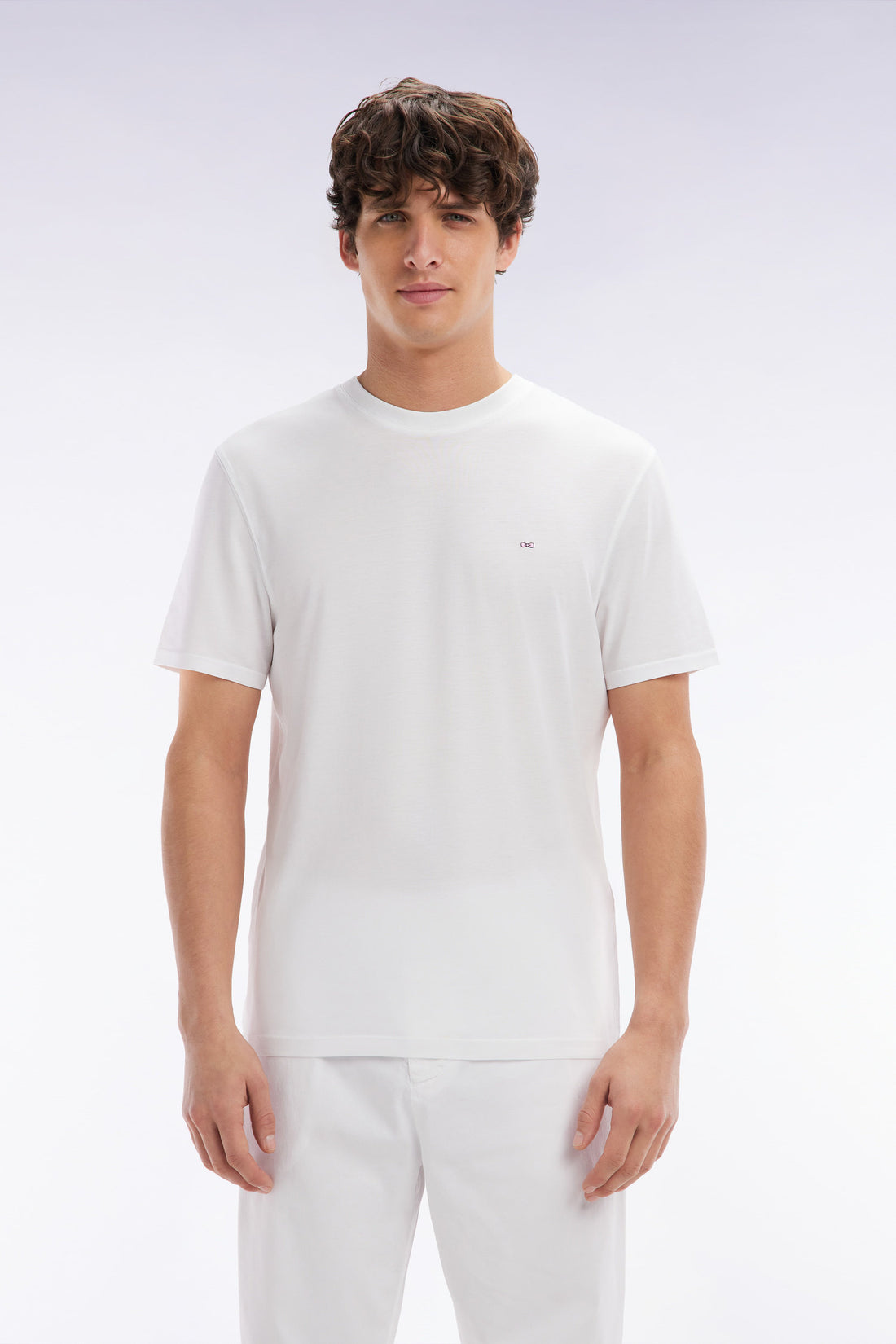 Eden Park_Straight-Fit White Short-Sleeved T-Shirt_E25MAITC0001_BC_01